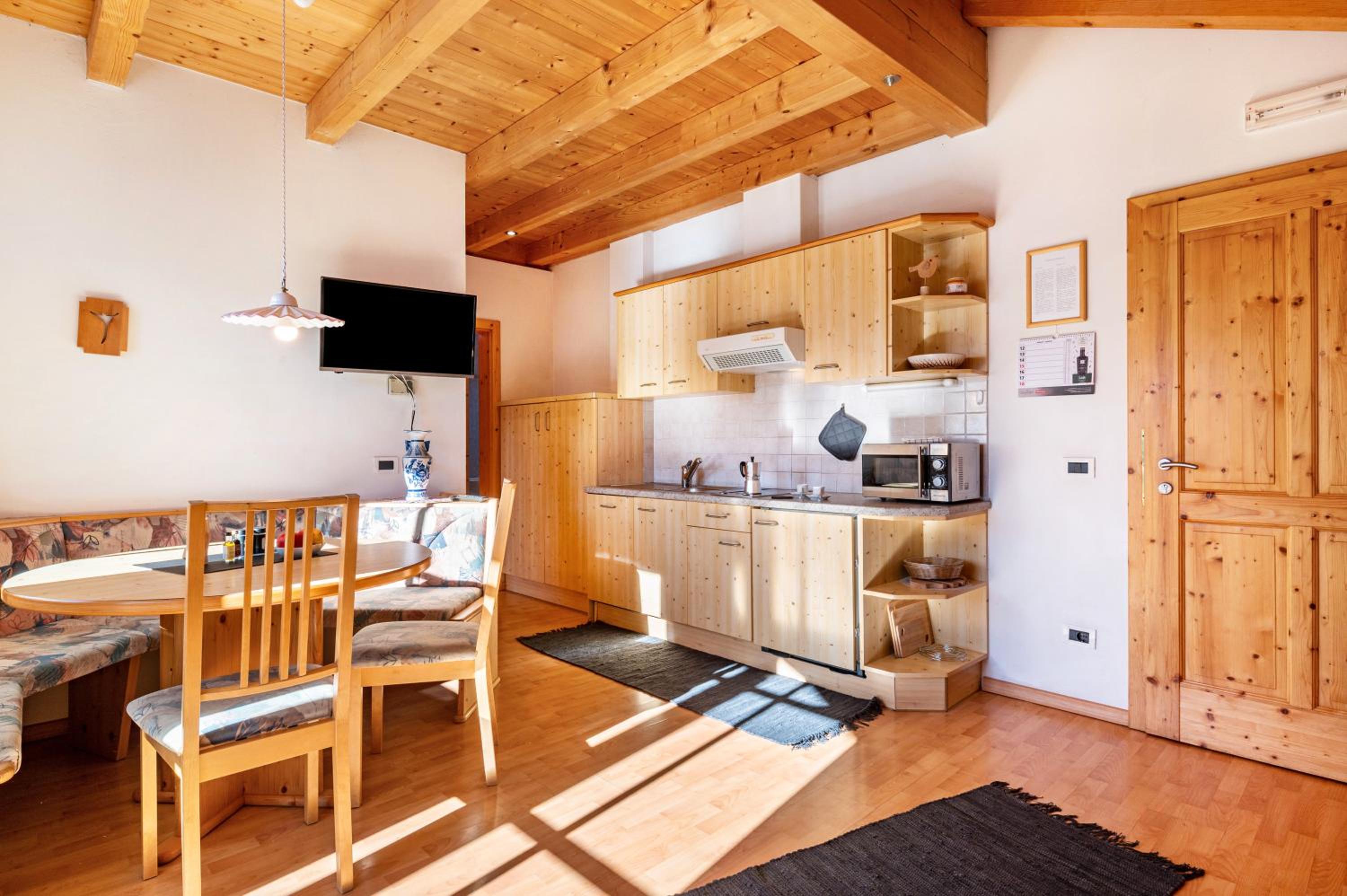 Superior One-Bedroom Apartment with Balcony photo 2