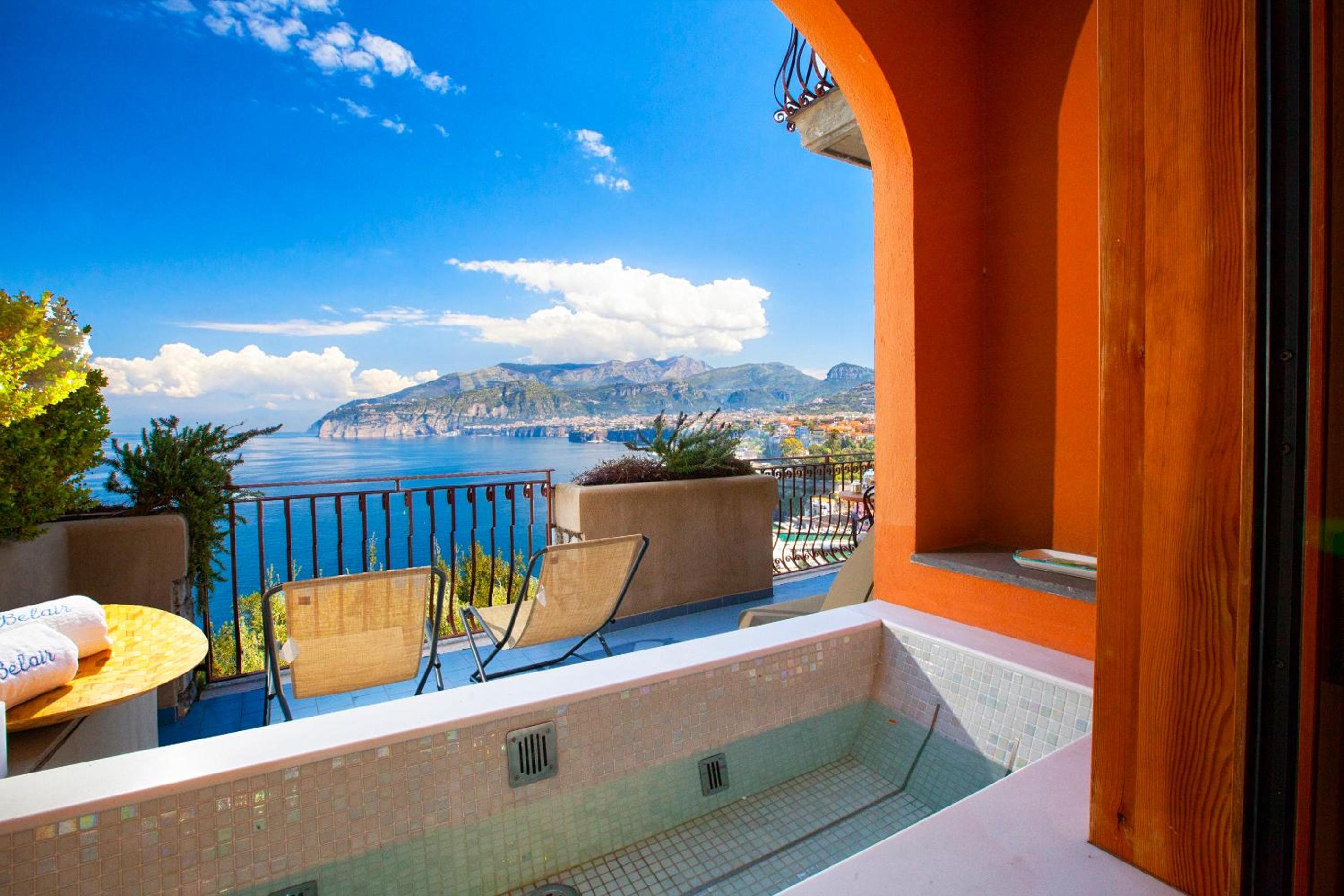 Deluxe Suite with Terrace and Sea View - Photo 4