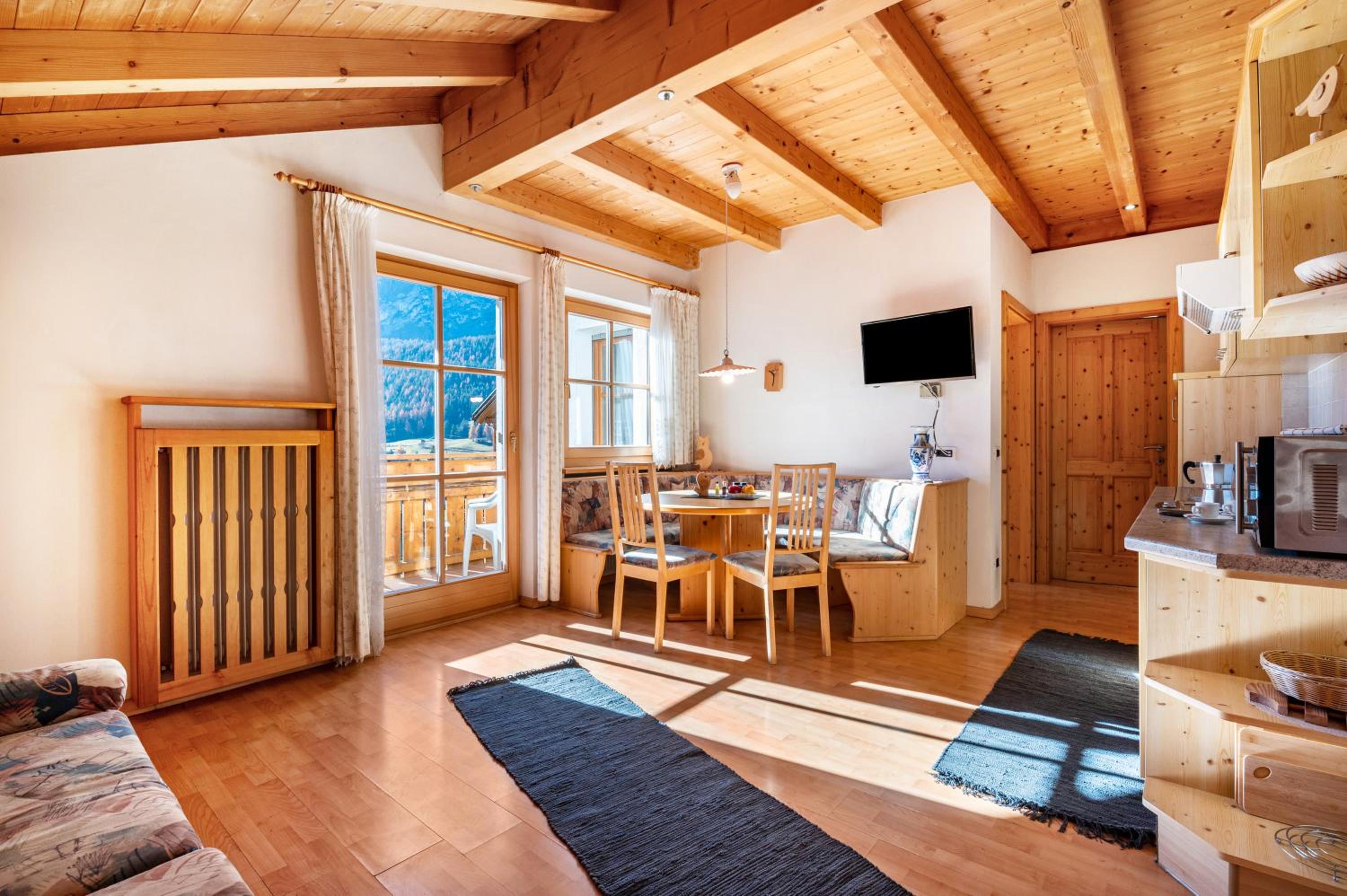 Superior One-Bedroom Apartment with Balcony photo 1