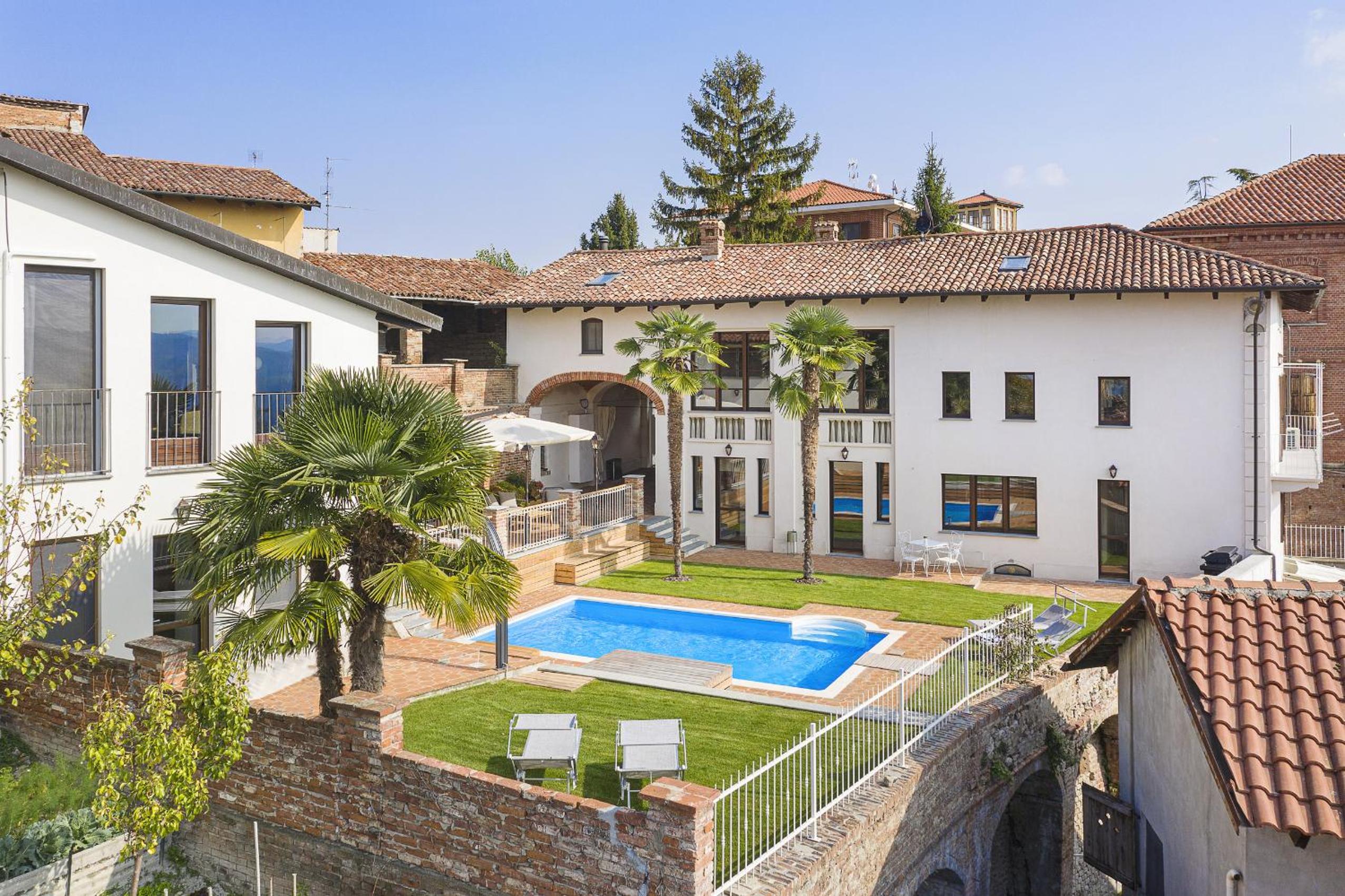 Superior Villa photo 2