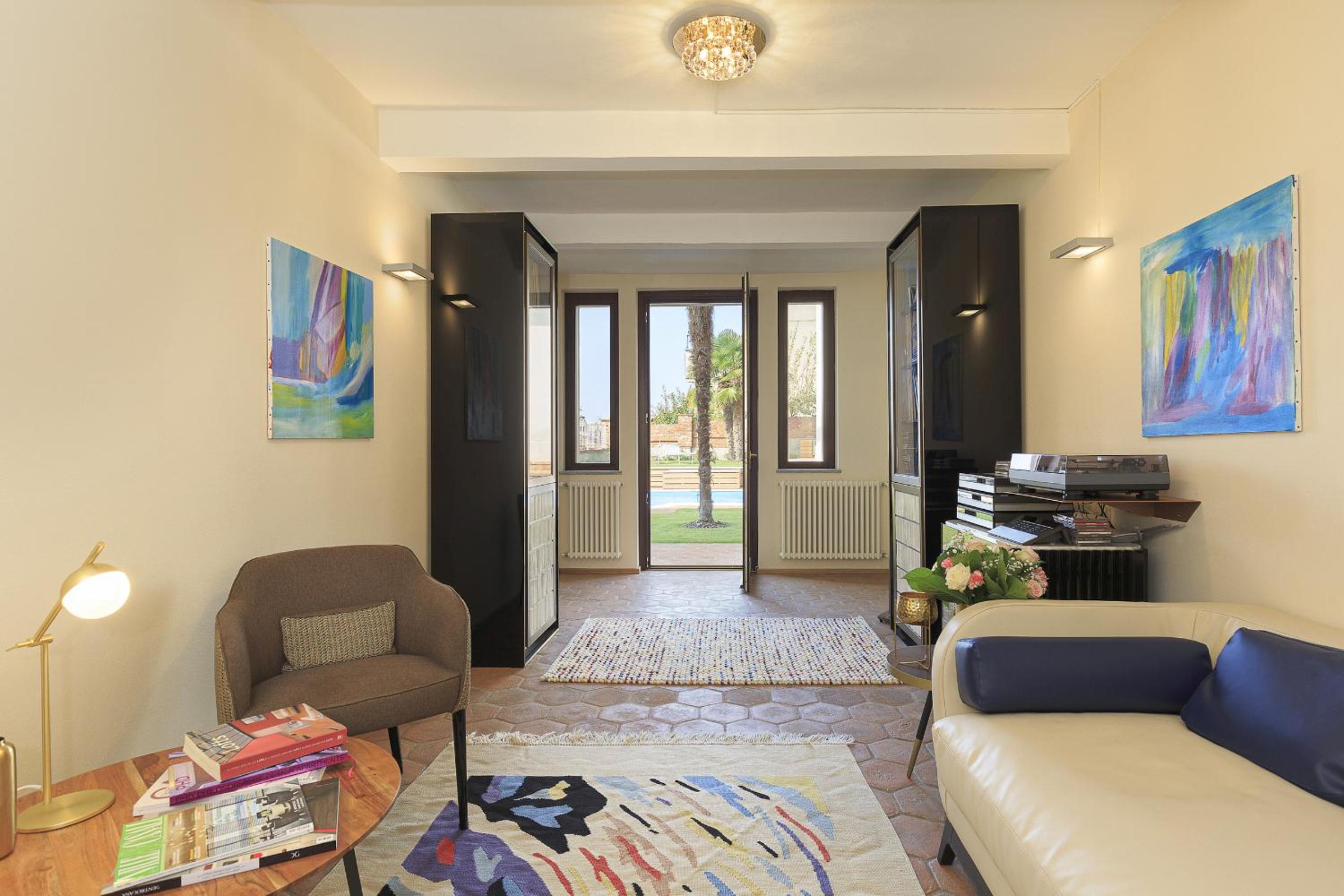 Superior Villa photo 1