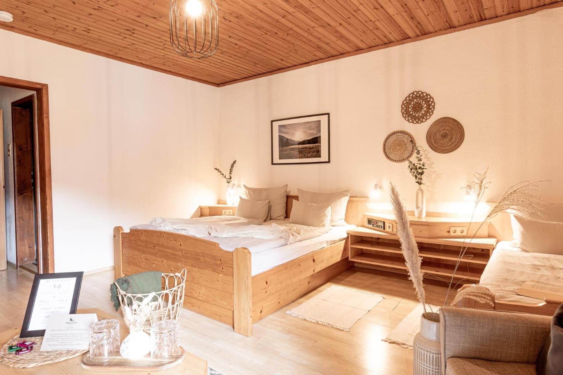Triple Room with Bath photo 3