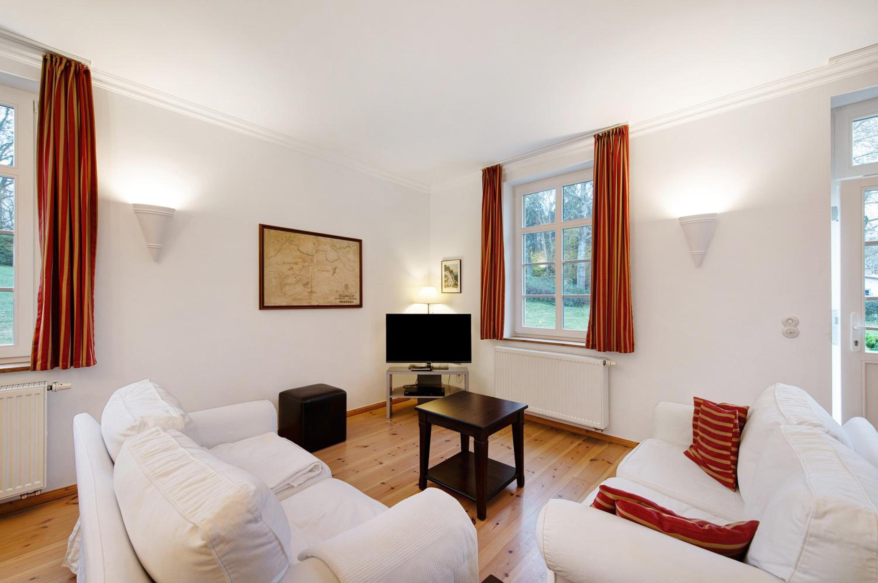 Two-Bedroom Deluxe Apartment with Ocean View