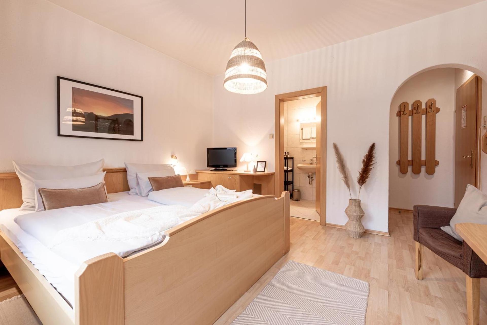 Double Room with Balcony photo 3