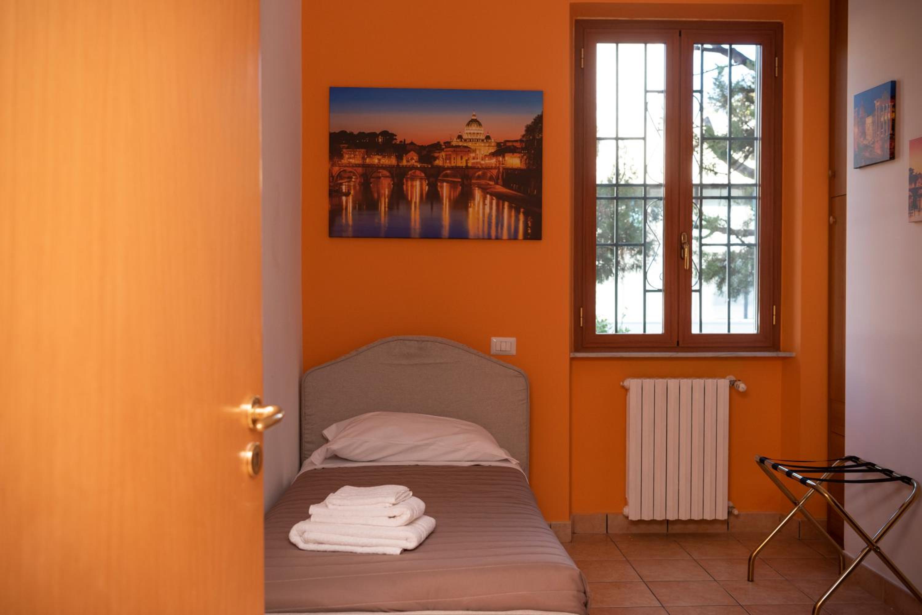 Economy Single Room photo 3