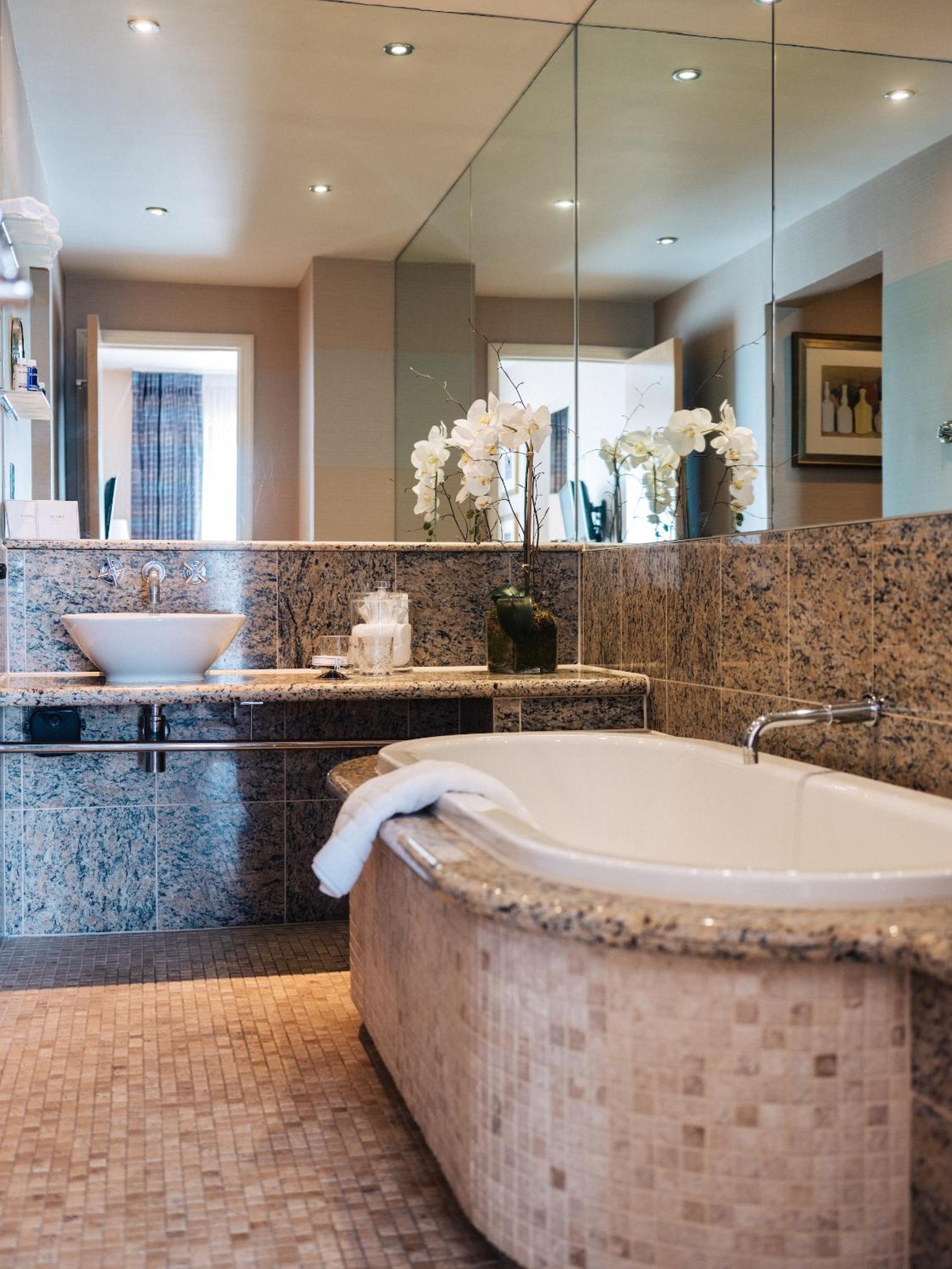 Deluxe Suite - Photo 4