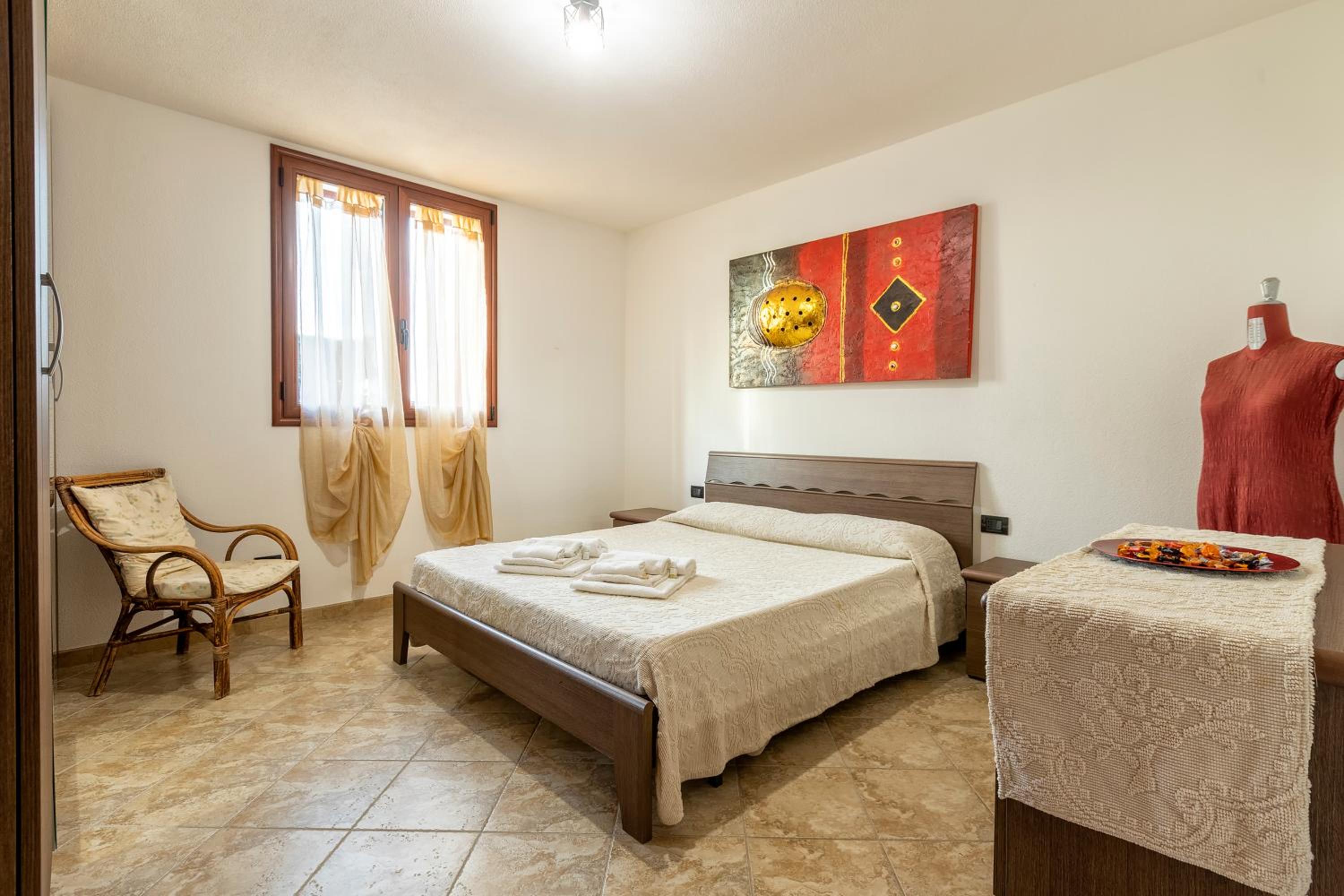 Two-Bedroom Deluxe Apartment with Garden View