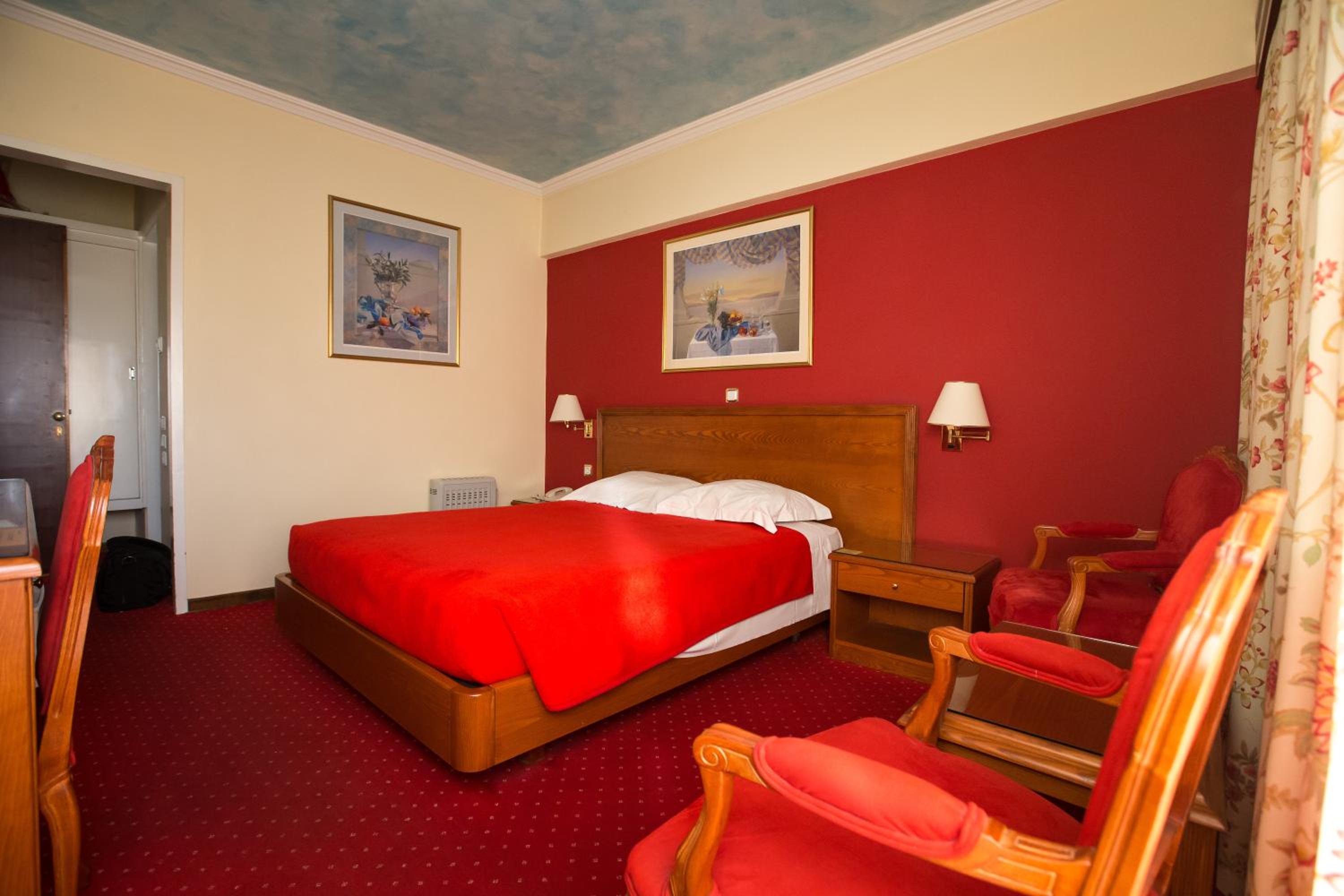 Standard Double or Twin Room with Balcony - Photo 5