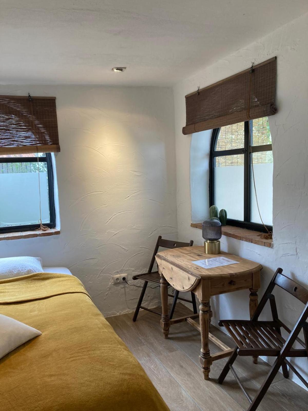 King Room with Mountain View photo 2