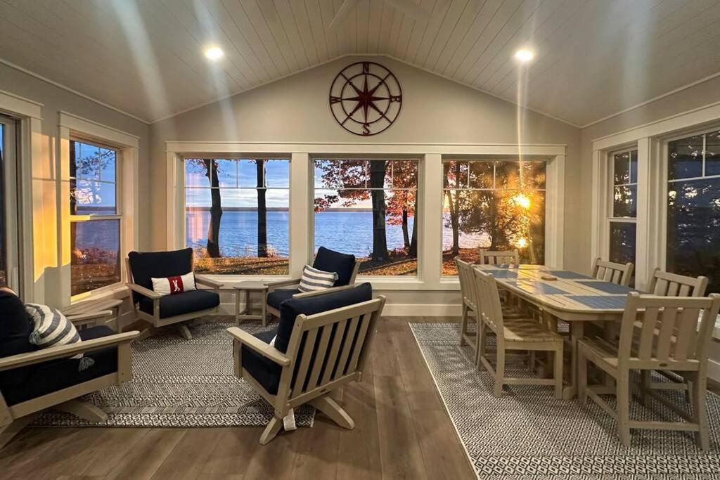 Three-Bedroom Home photo 2