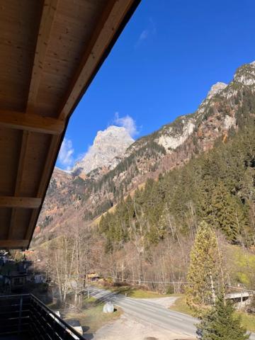One-Bedroom Apartment with Balcony and Mountain View  