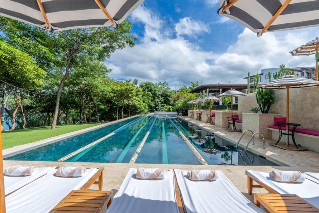 Villa photo 2
