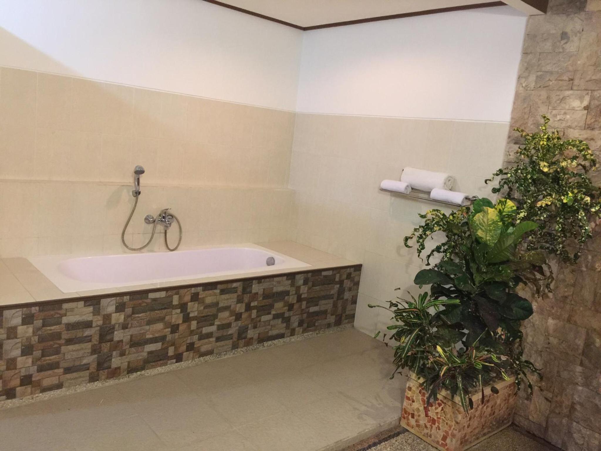 Headland Two-Bedroom Villa - Photo 20