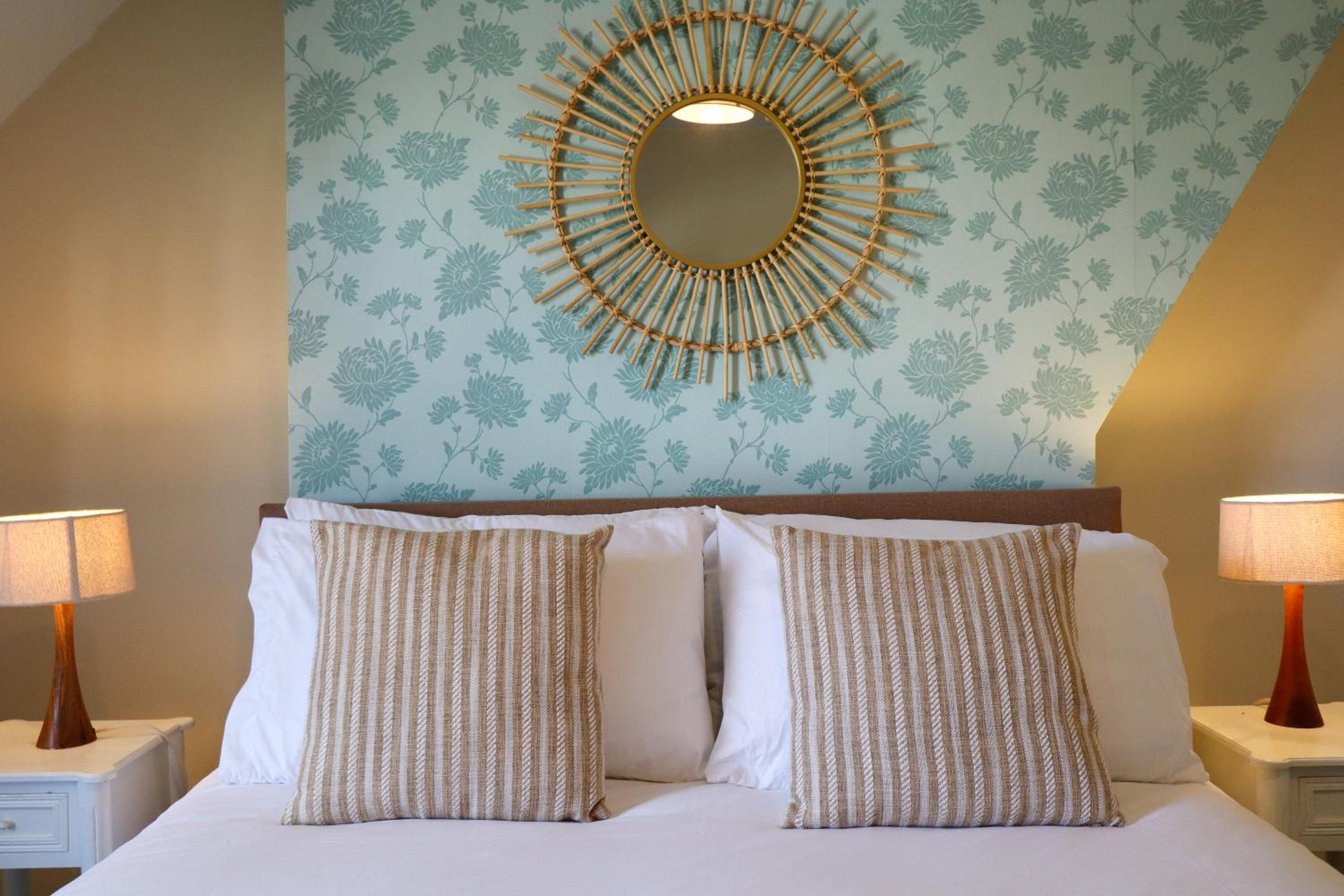 Deluxe Double Room - Photo 2
