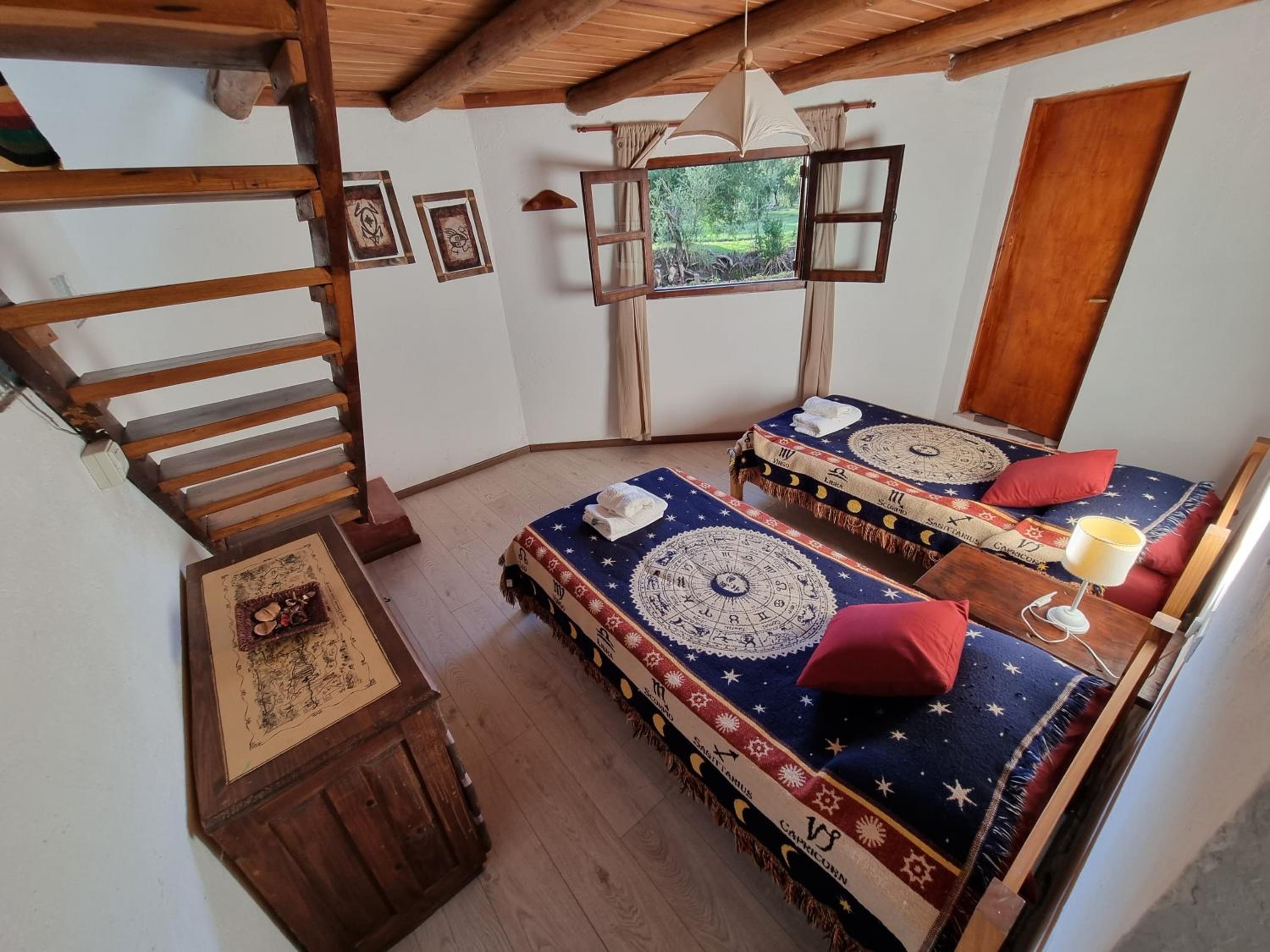 Three-Bedroom House photo 3