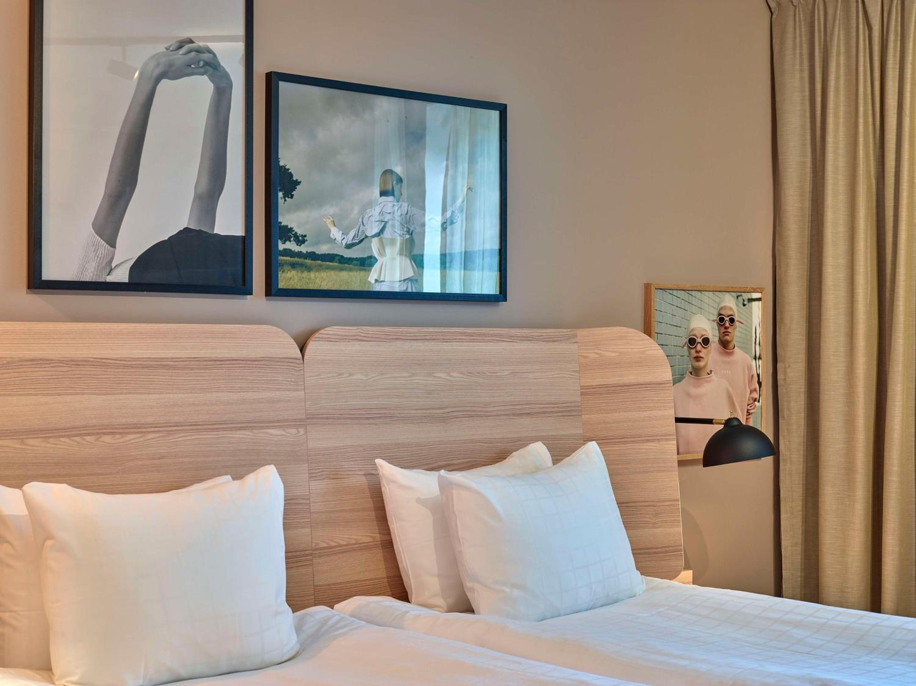 Standard Twin Room - Photo 2
