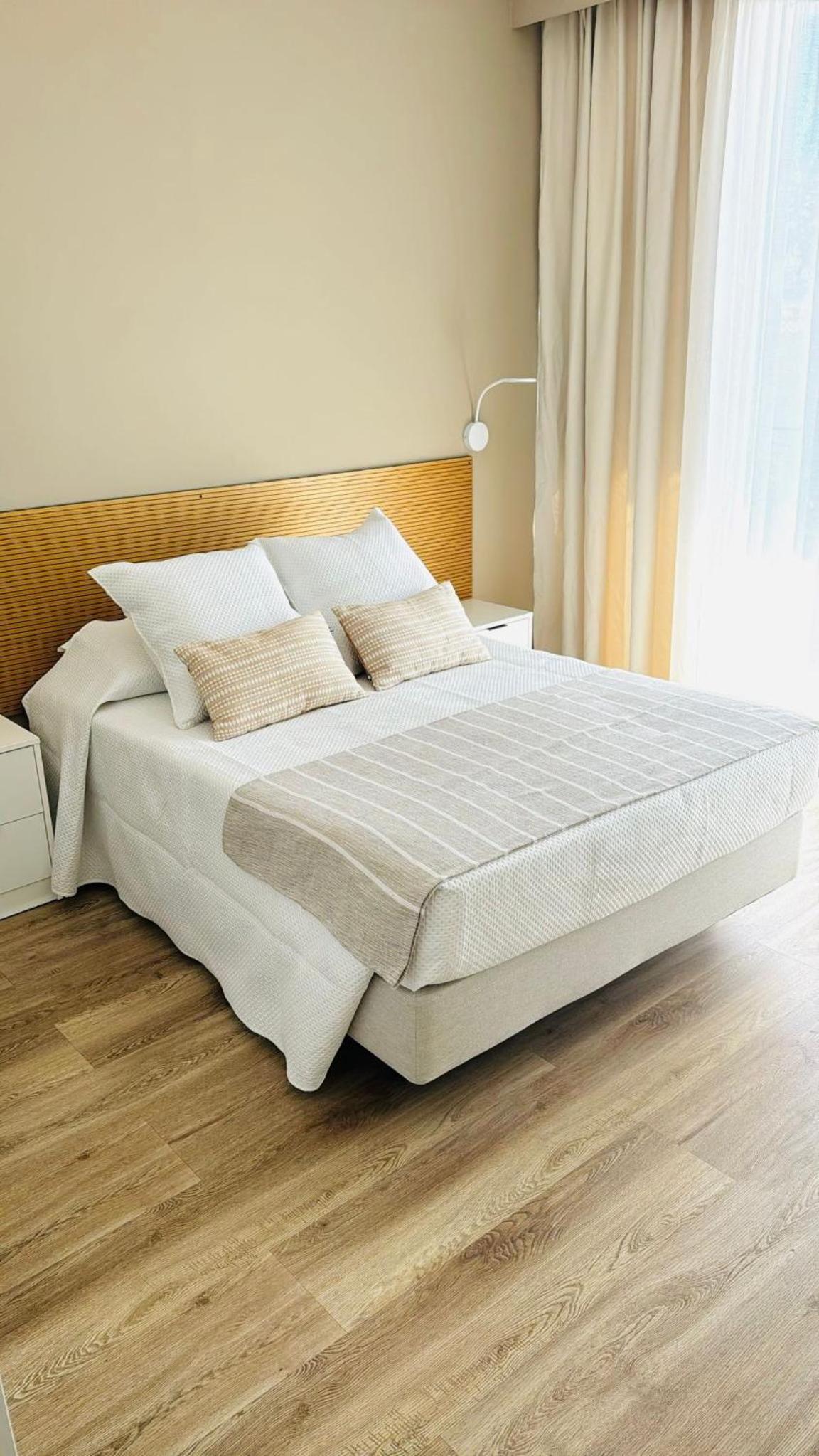 Double or Twin Room with Sea View photo 1