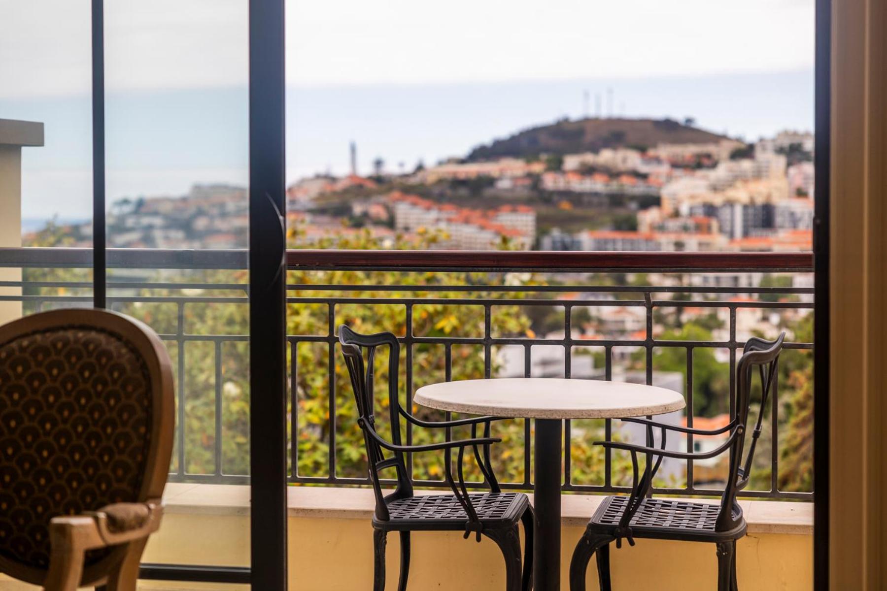 Double Room with Panoramic View - Photo 5