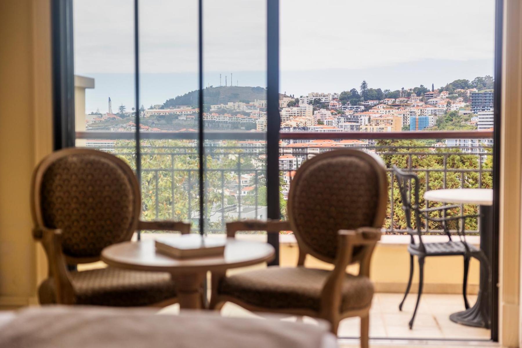 Double Room with Panoramic View - Photo 7