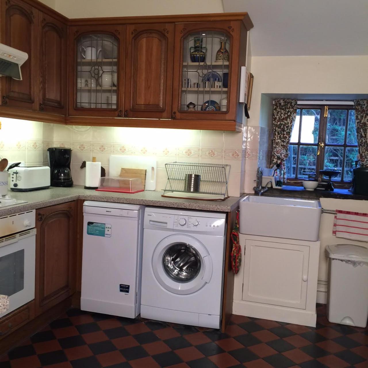 Two-Bedroom House photo 2