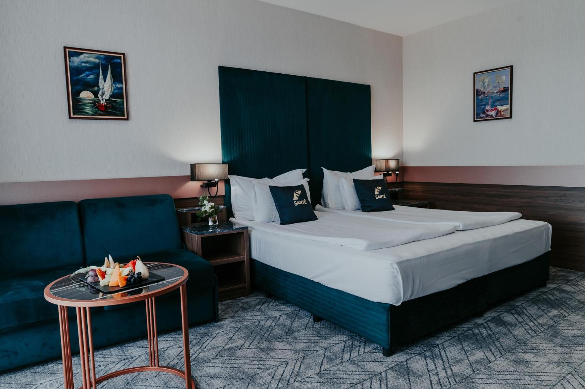 Deluxe Double or Twin Room with Balcony - Photo 1
