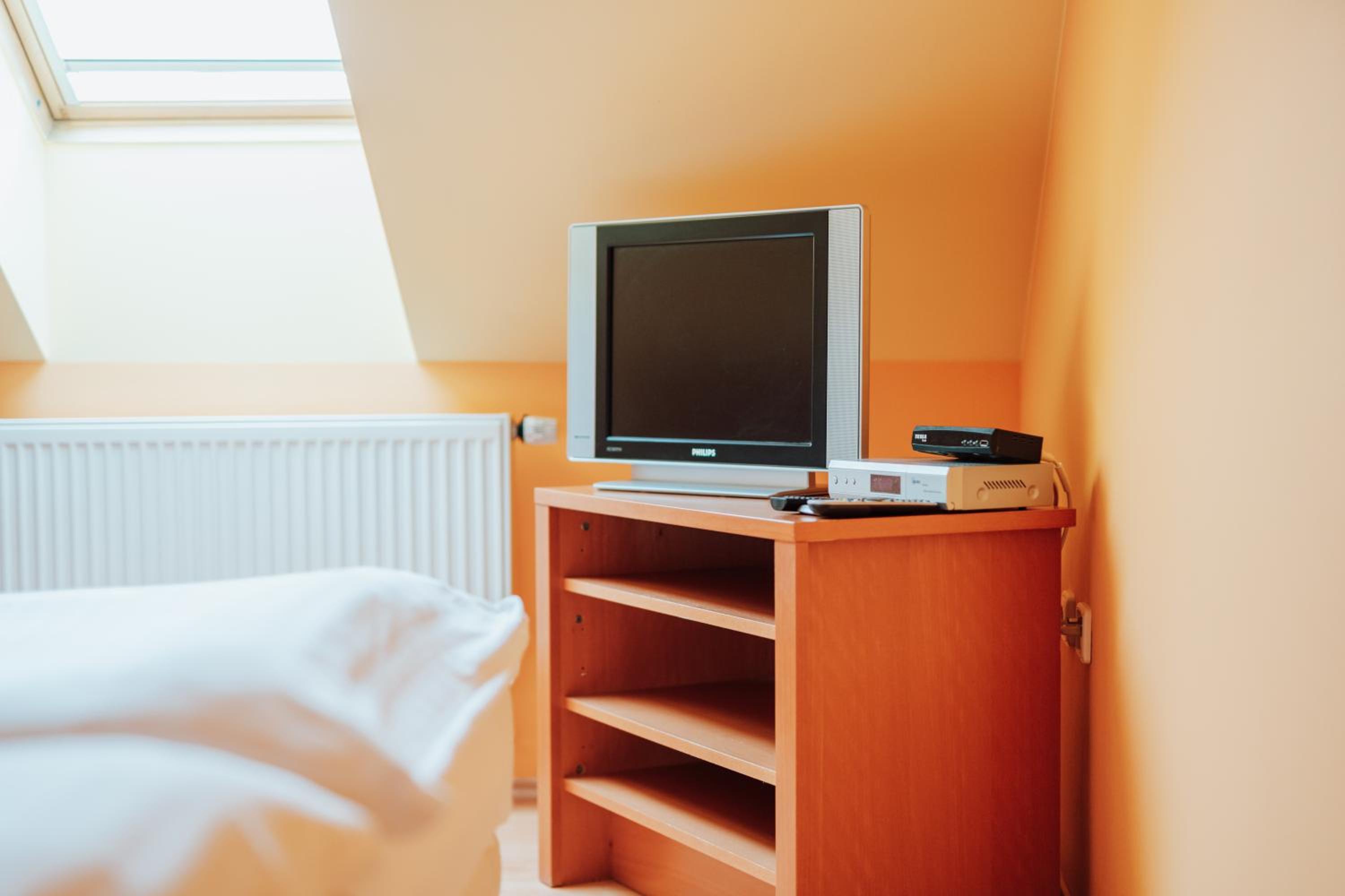 Basic Double Room photo 2