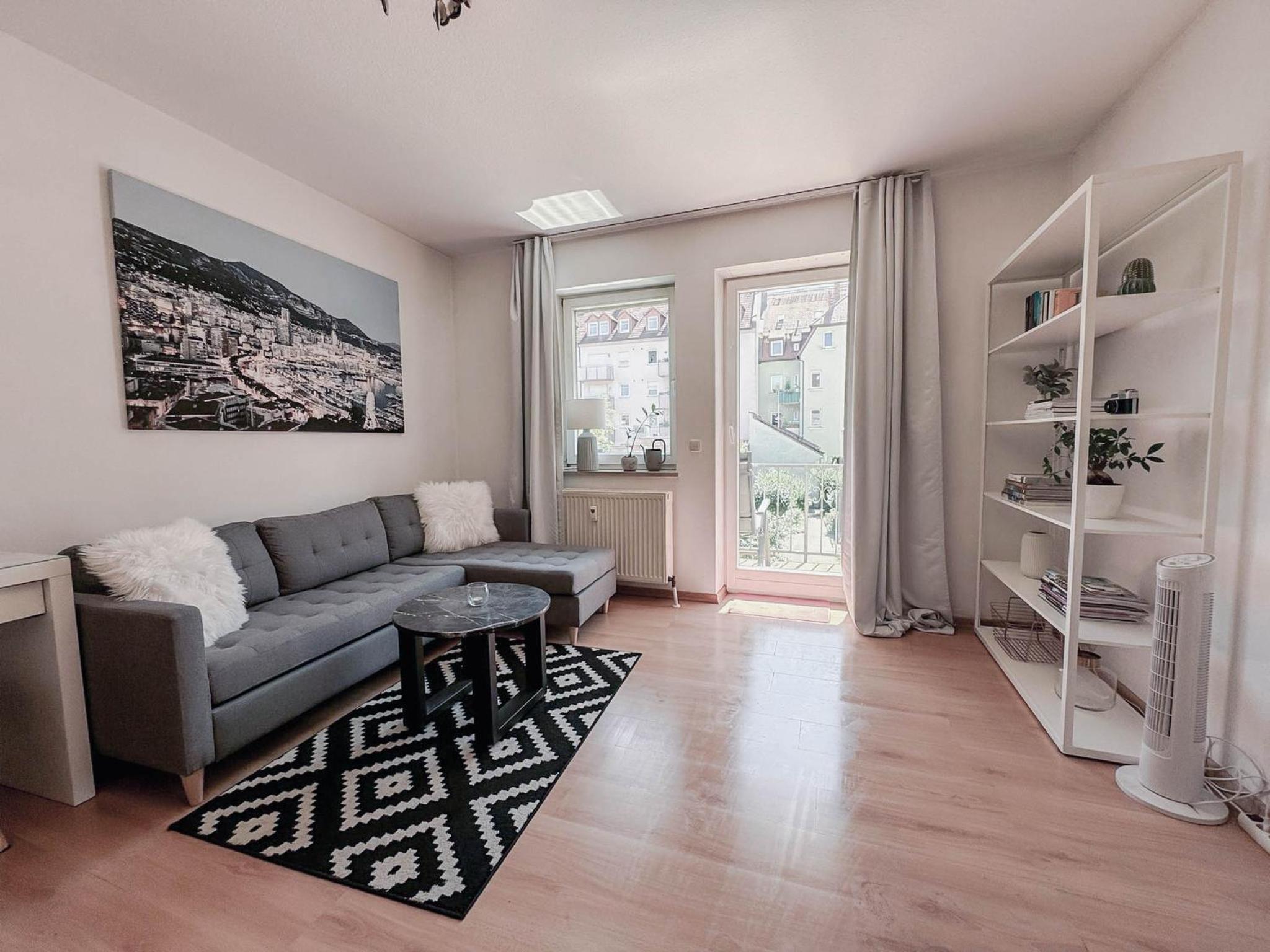 One-Bedroom Apartment photo 2