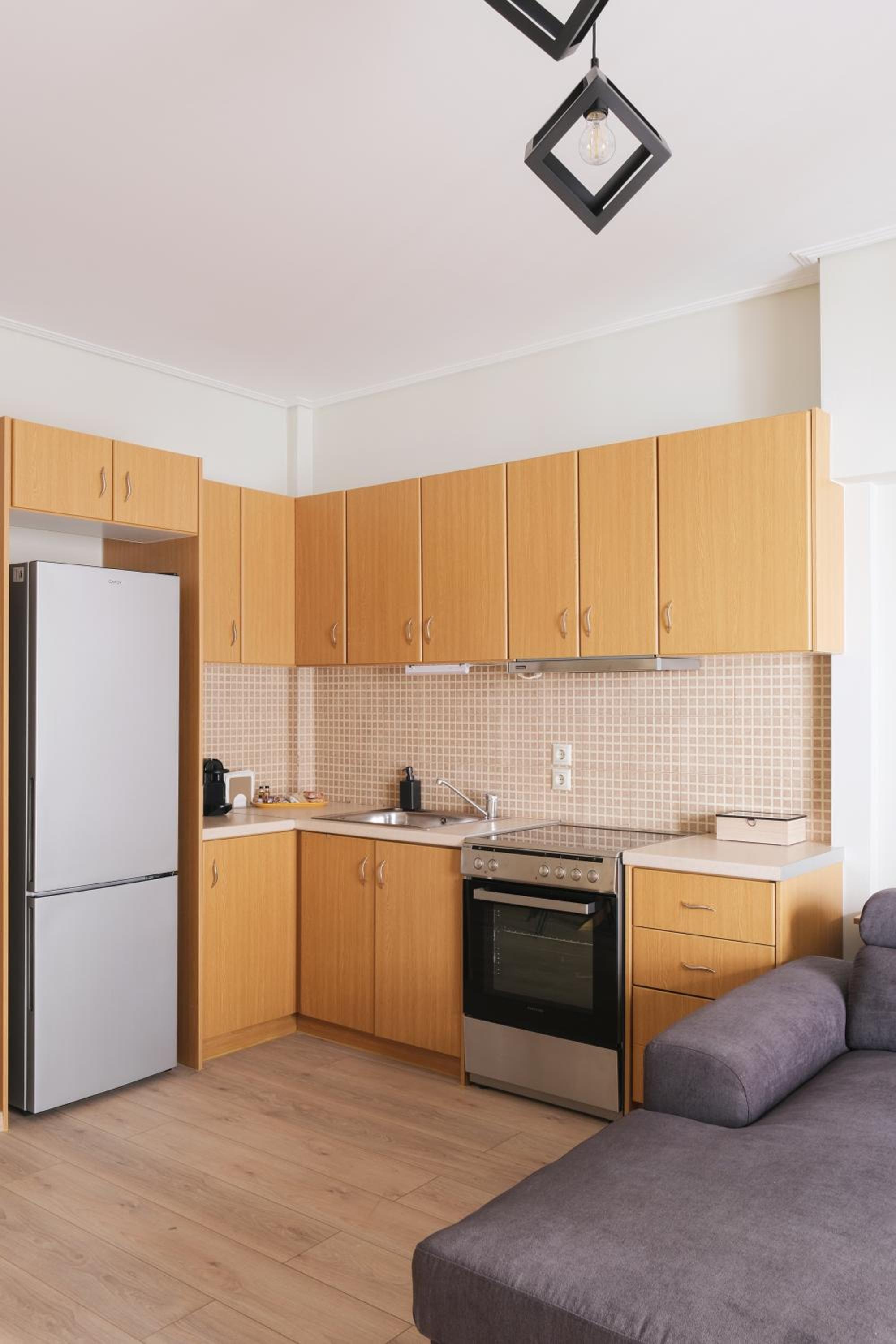 Deluxe One-Bedroom Apartment with City View photo 3