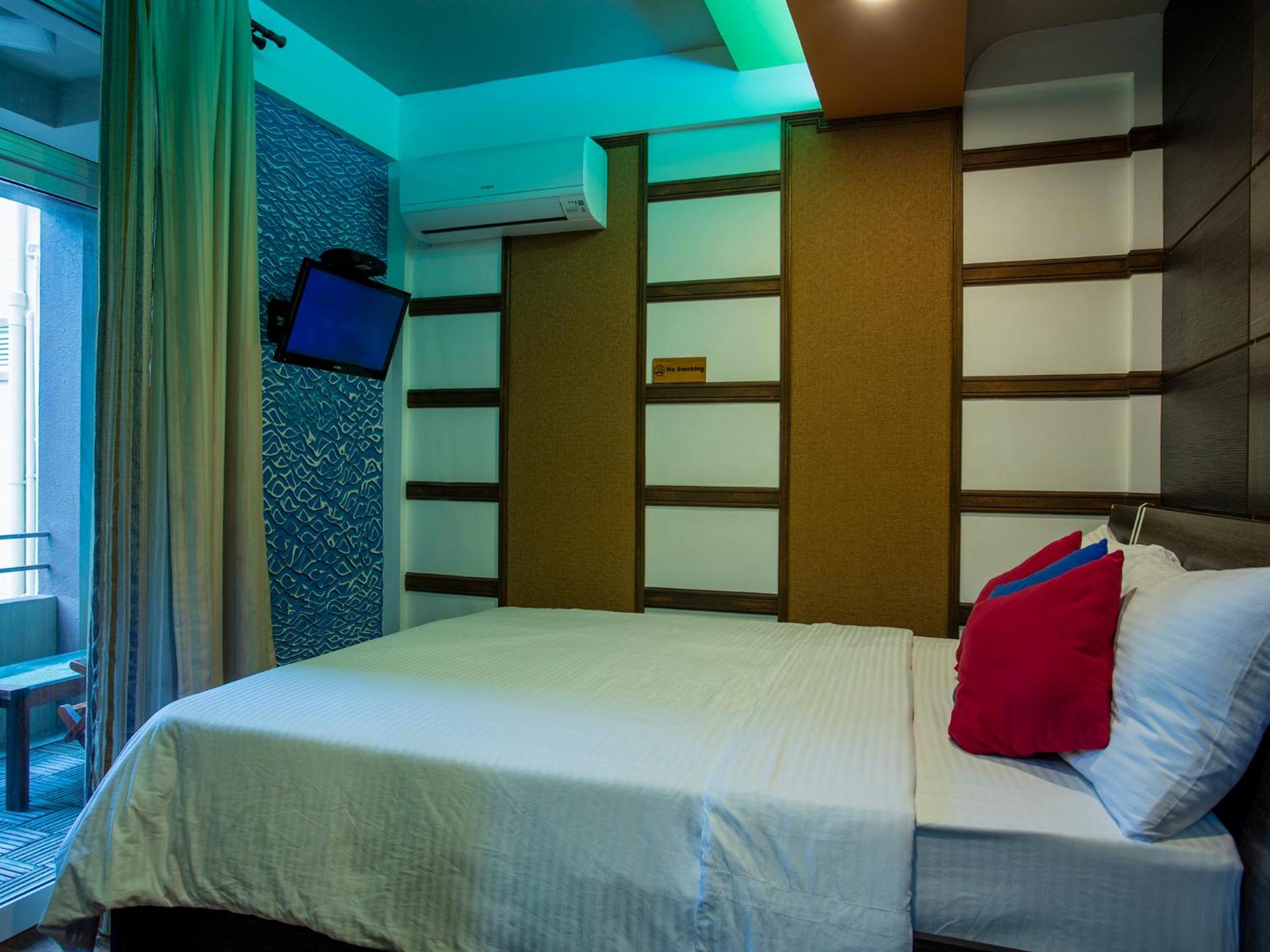 Deluxe Double Room with Balcony photo 1