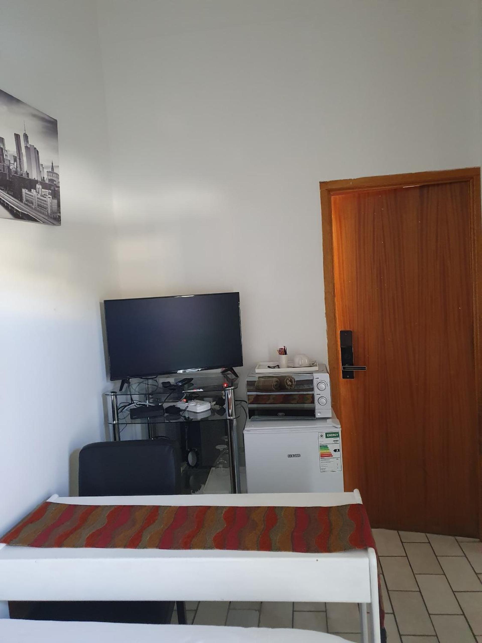 Budget Single Room