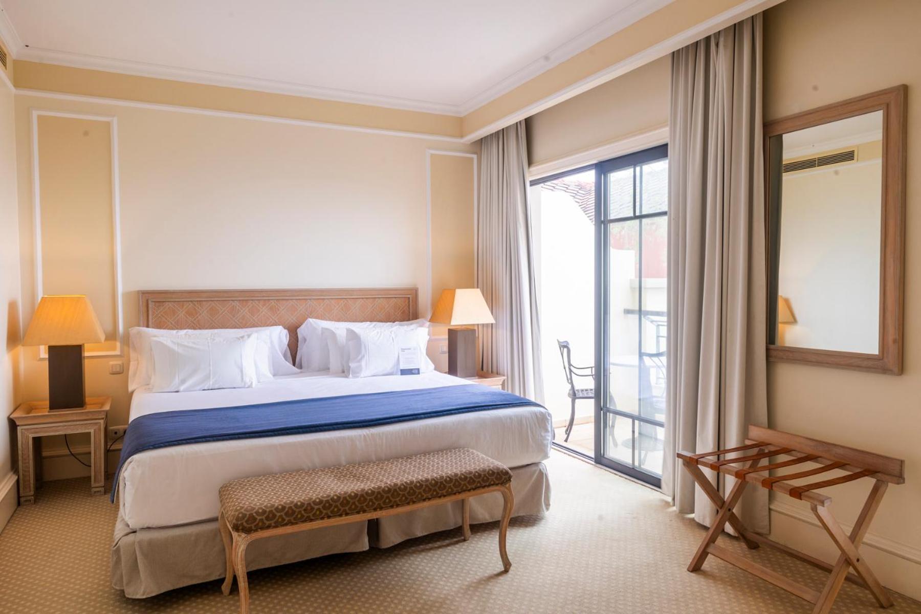 Suite - Photo 2