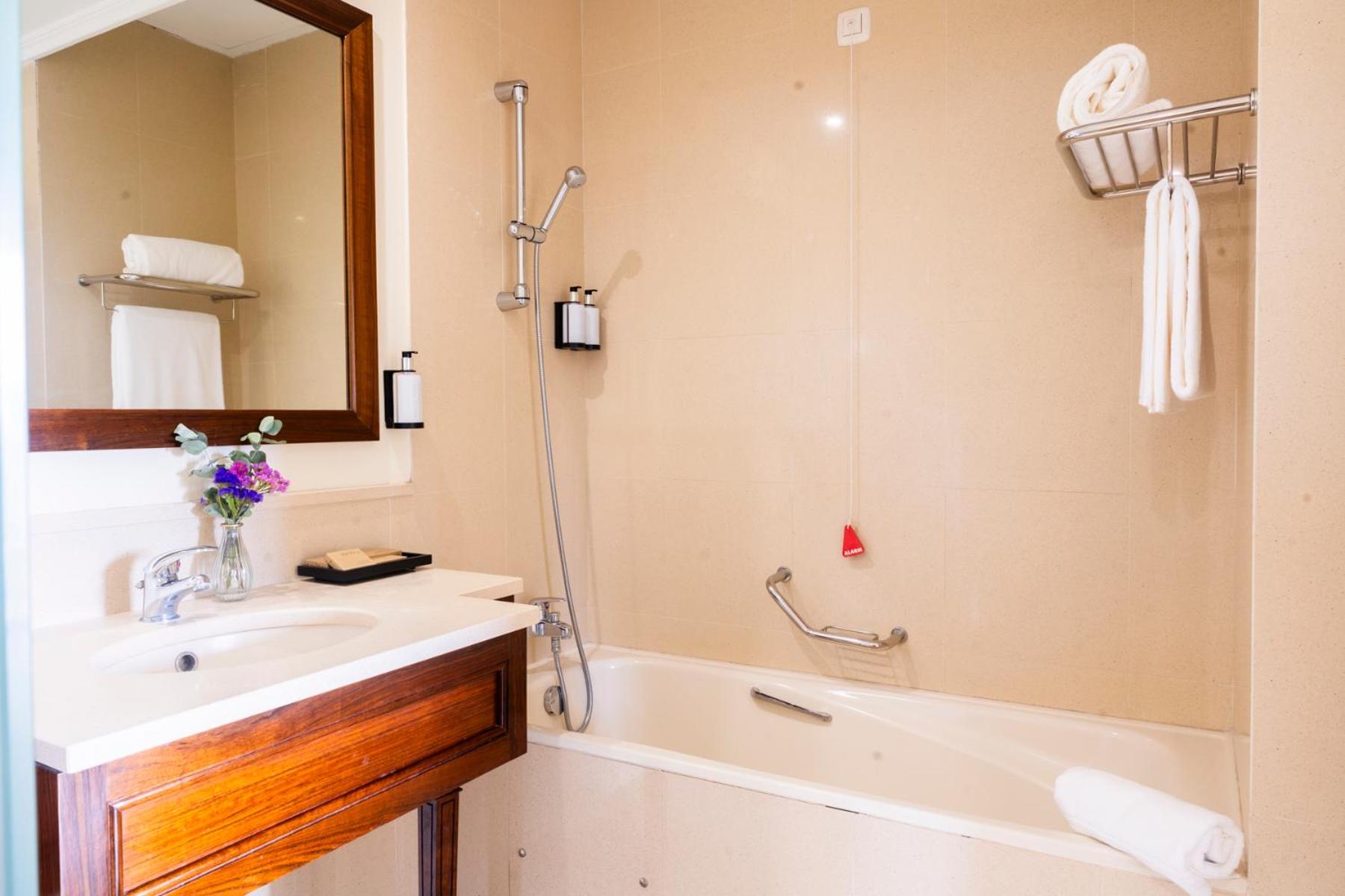 Junior Suite - Photo 11