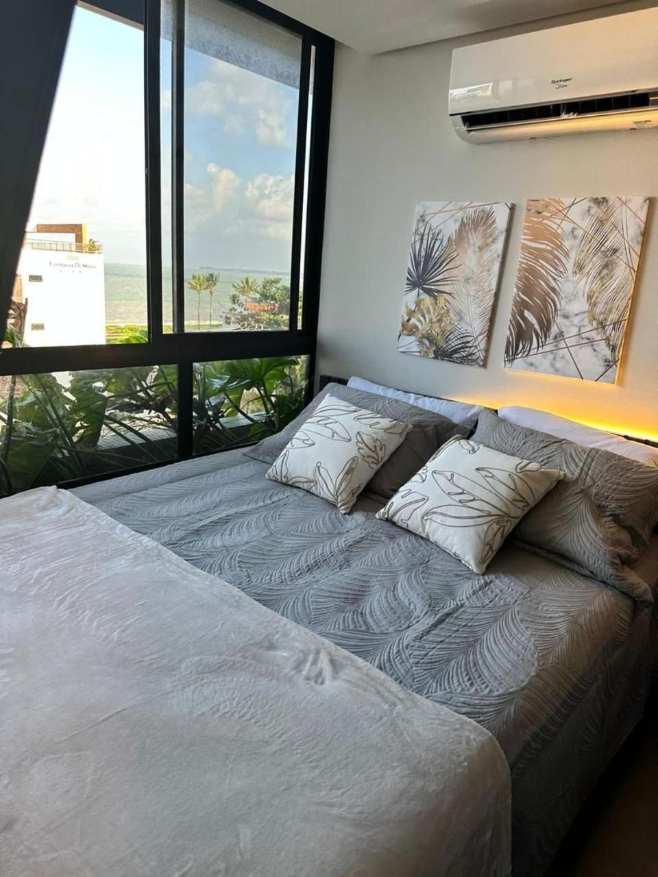 One-Bedroom Apartment with Balcony and Sea View