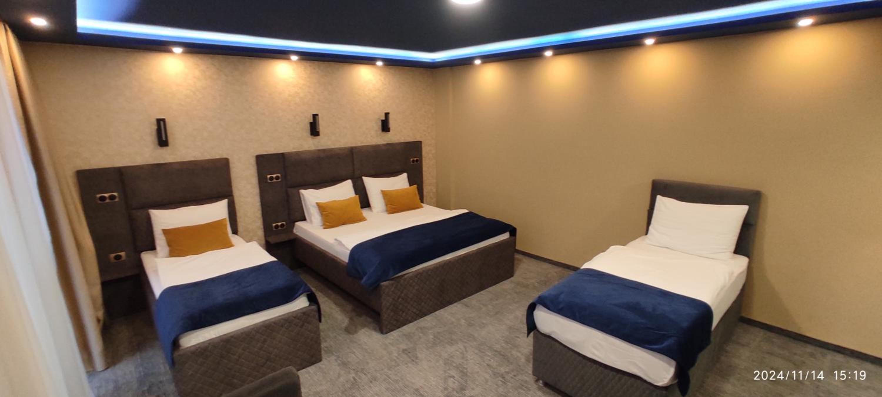 Quadruple Room - Photo 3