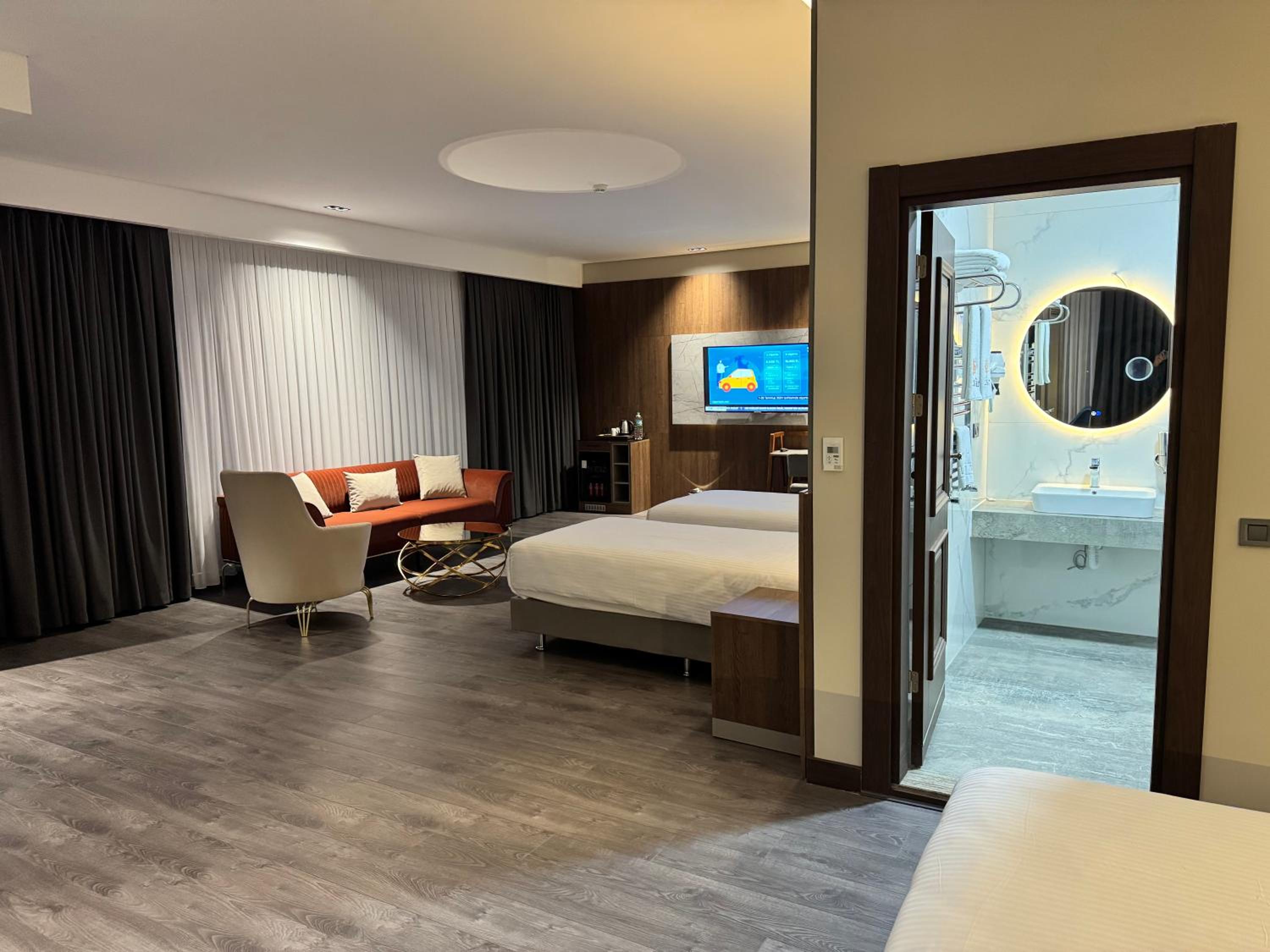 Superior Quadruple Room photo 2