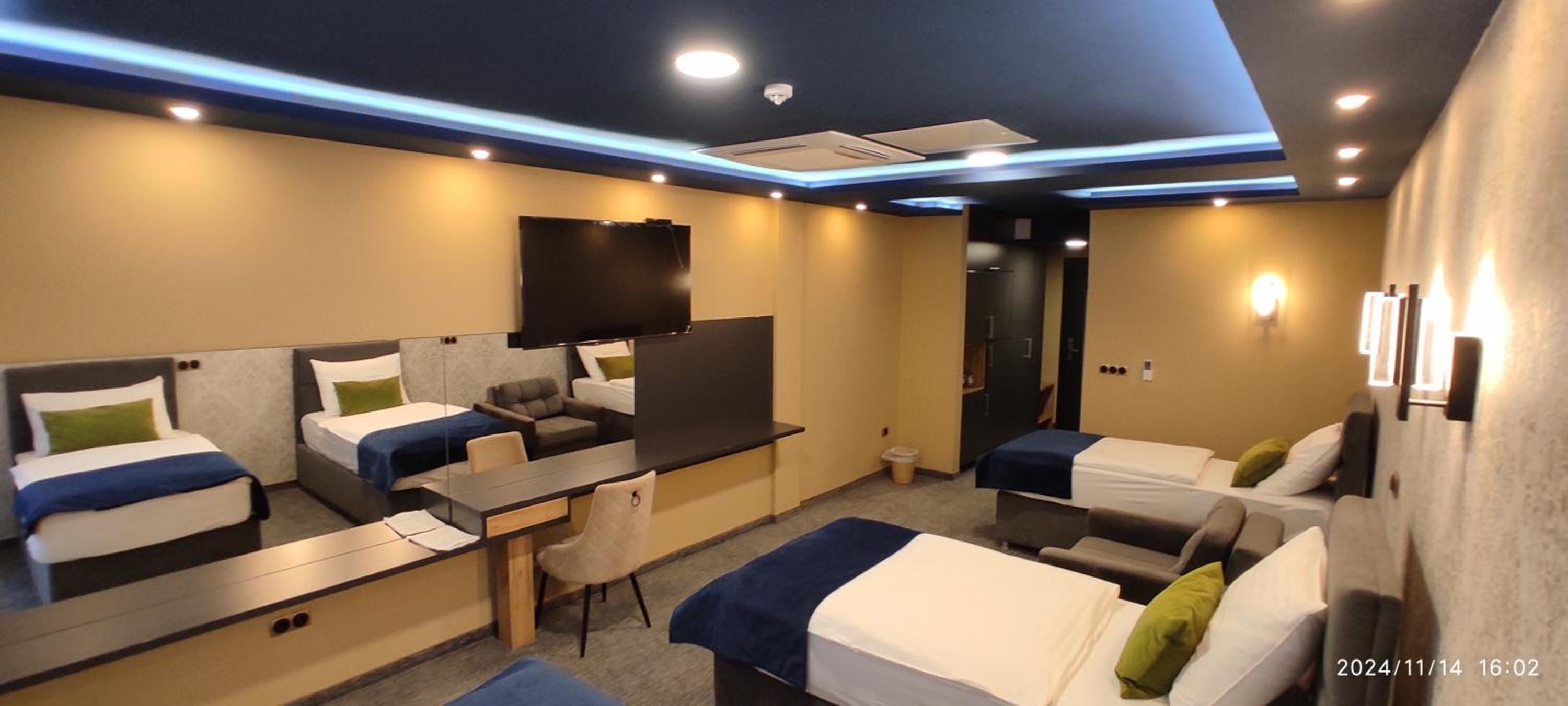 Deluxe Triple Room - Photo 3