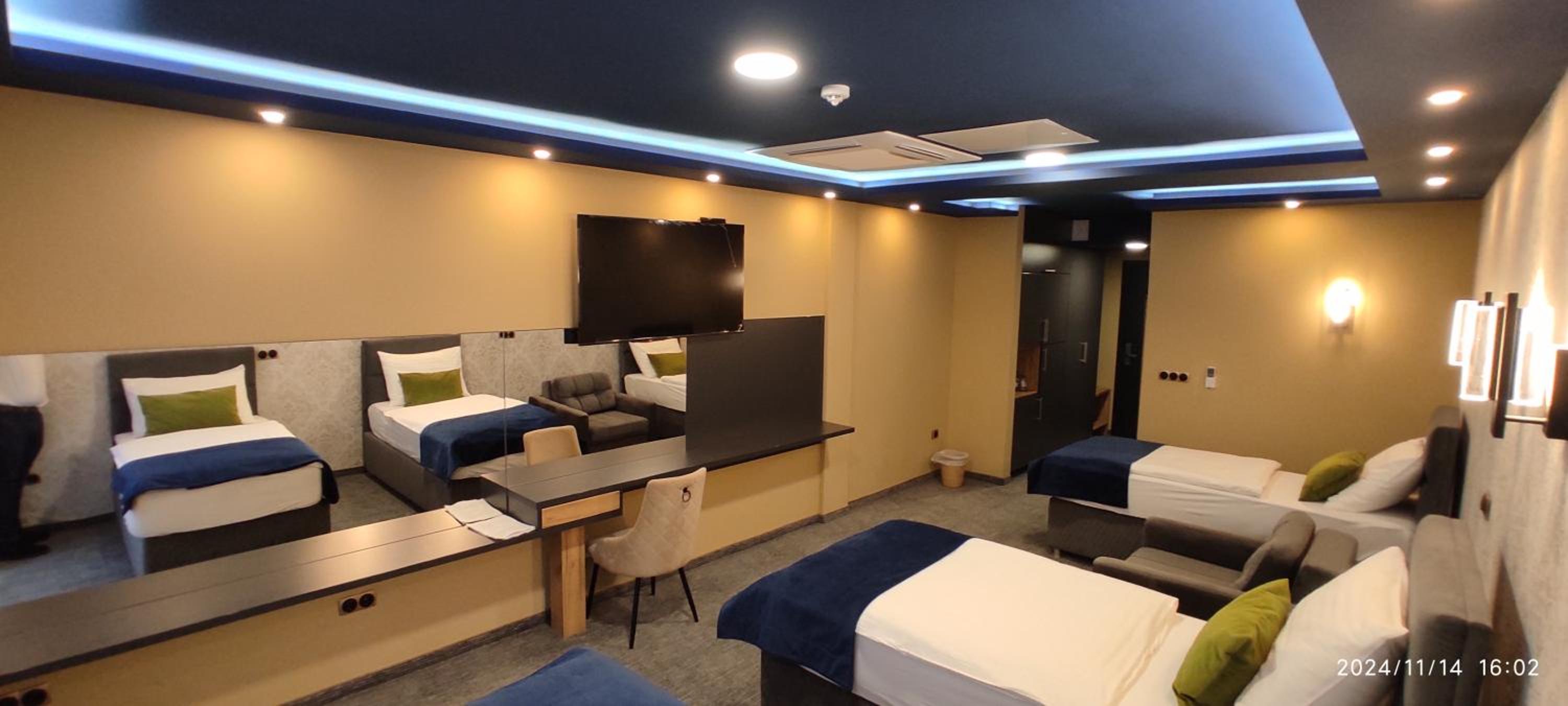 Deluxe Triple Room - Photo 6