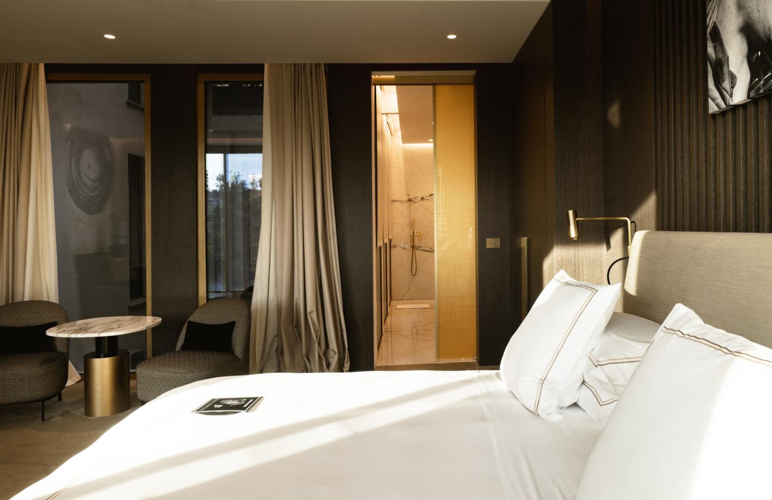 Junior Suite with View photo 3