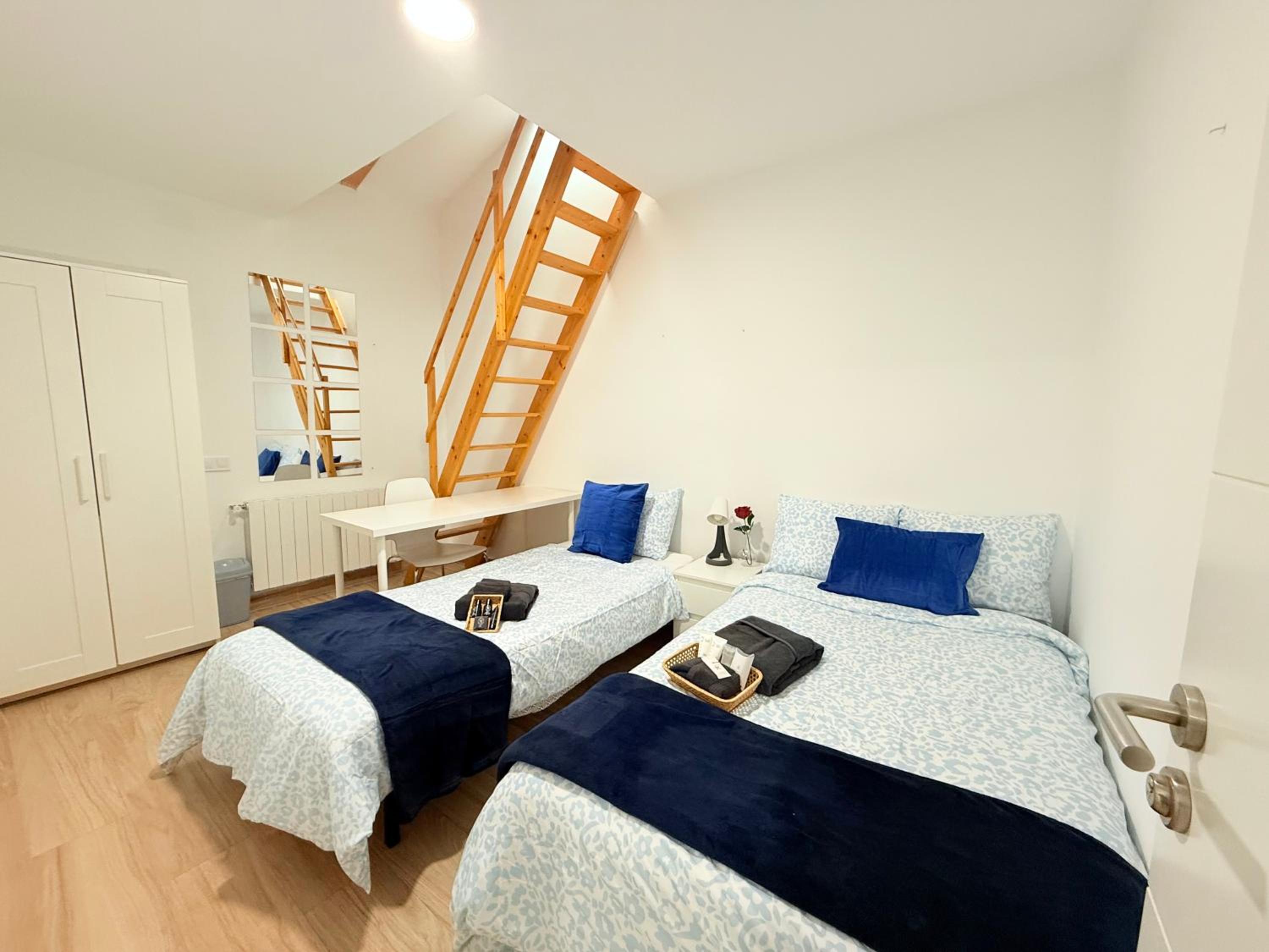Double Room with Private External Bathroom photo 3