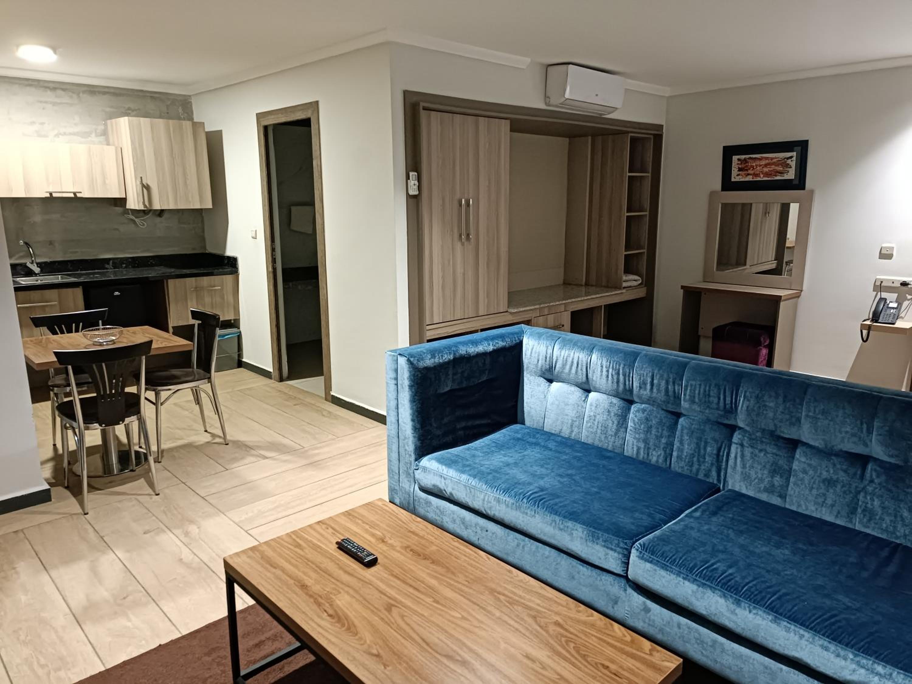 Suite photo 1