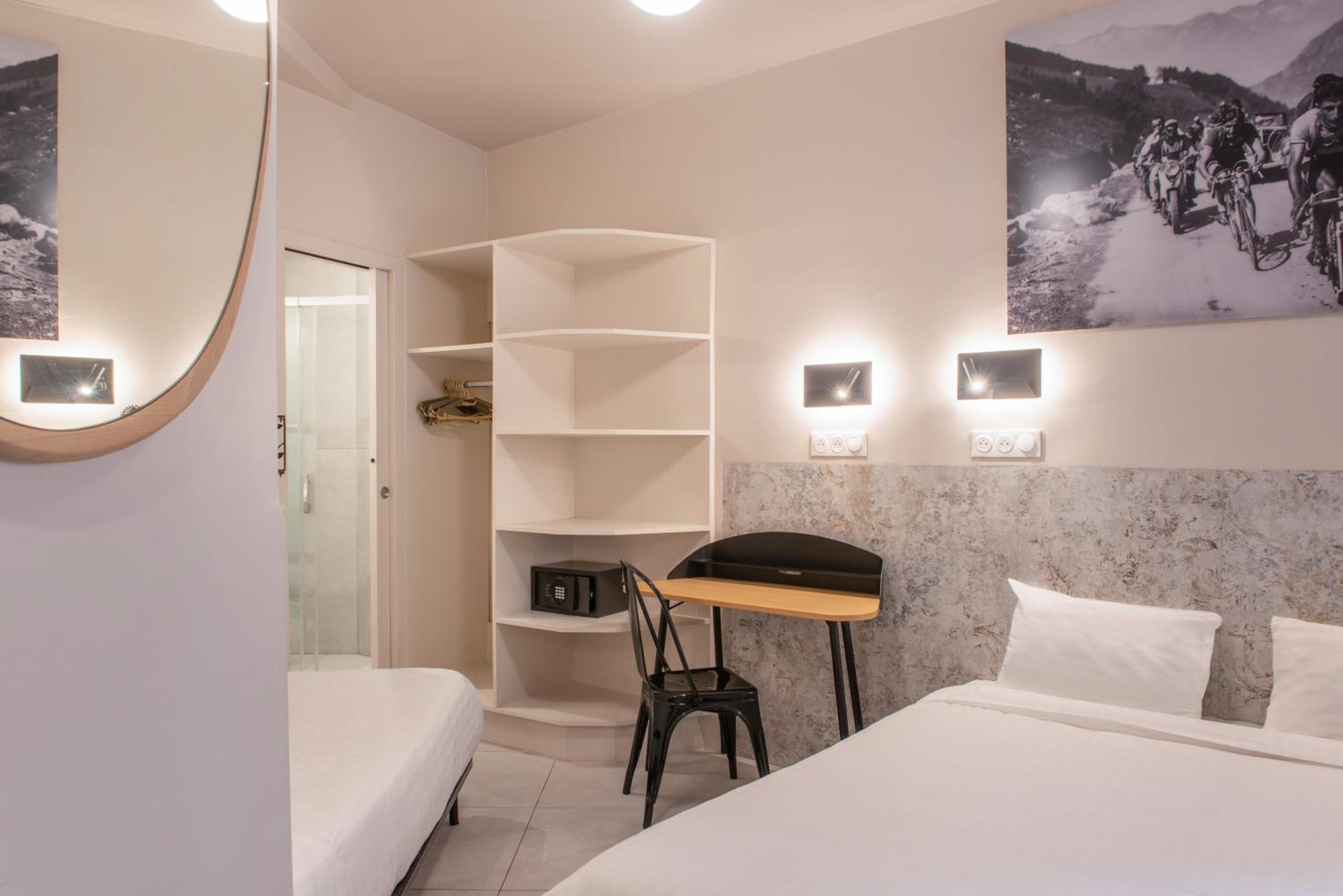 Triple Room (3 Adults) photo 2
