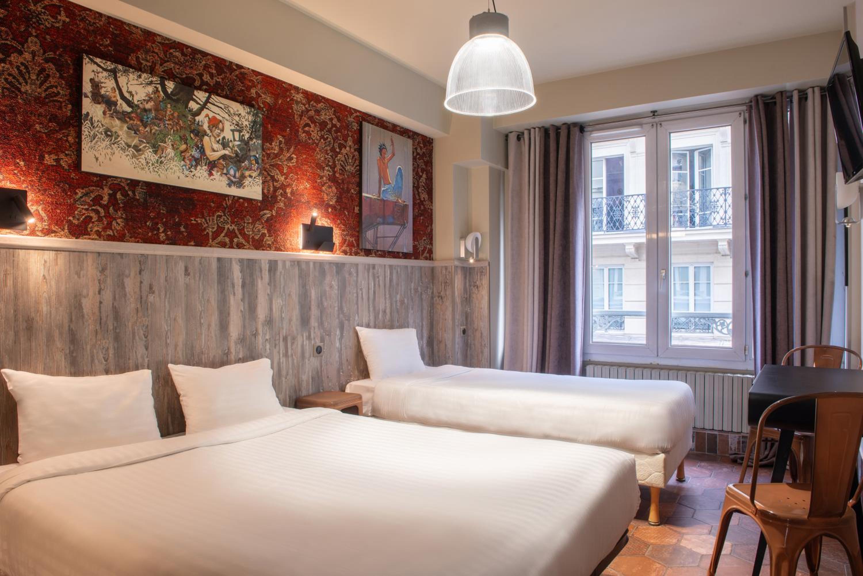 Triple Room (2 Adults + 1 Child) photo 3