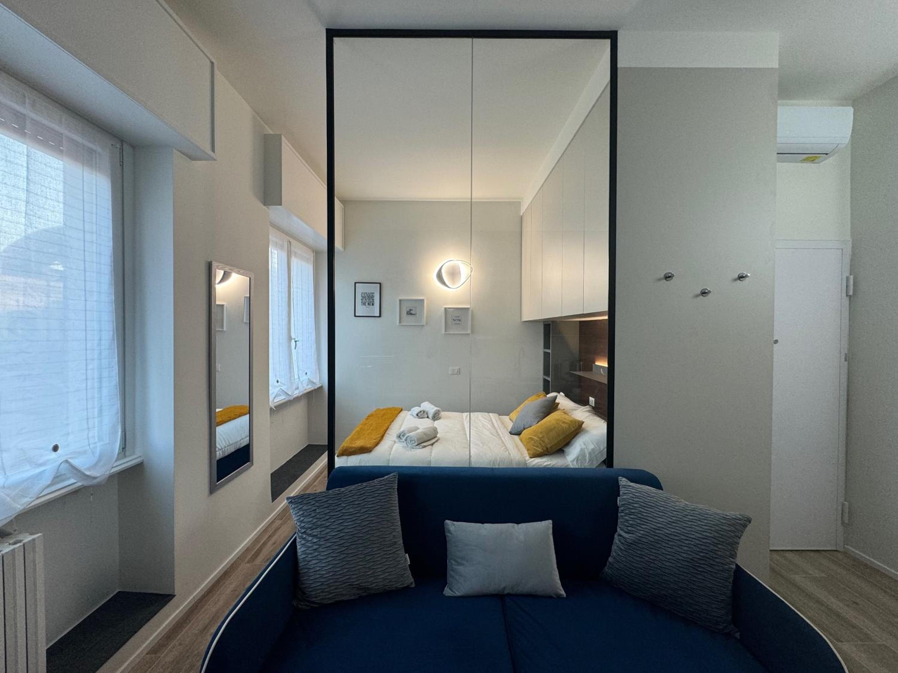 Studio Apartment with One Double Bed