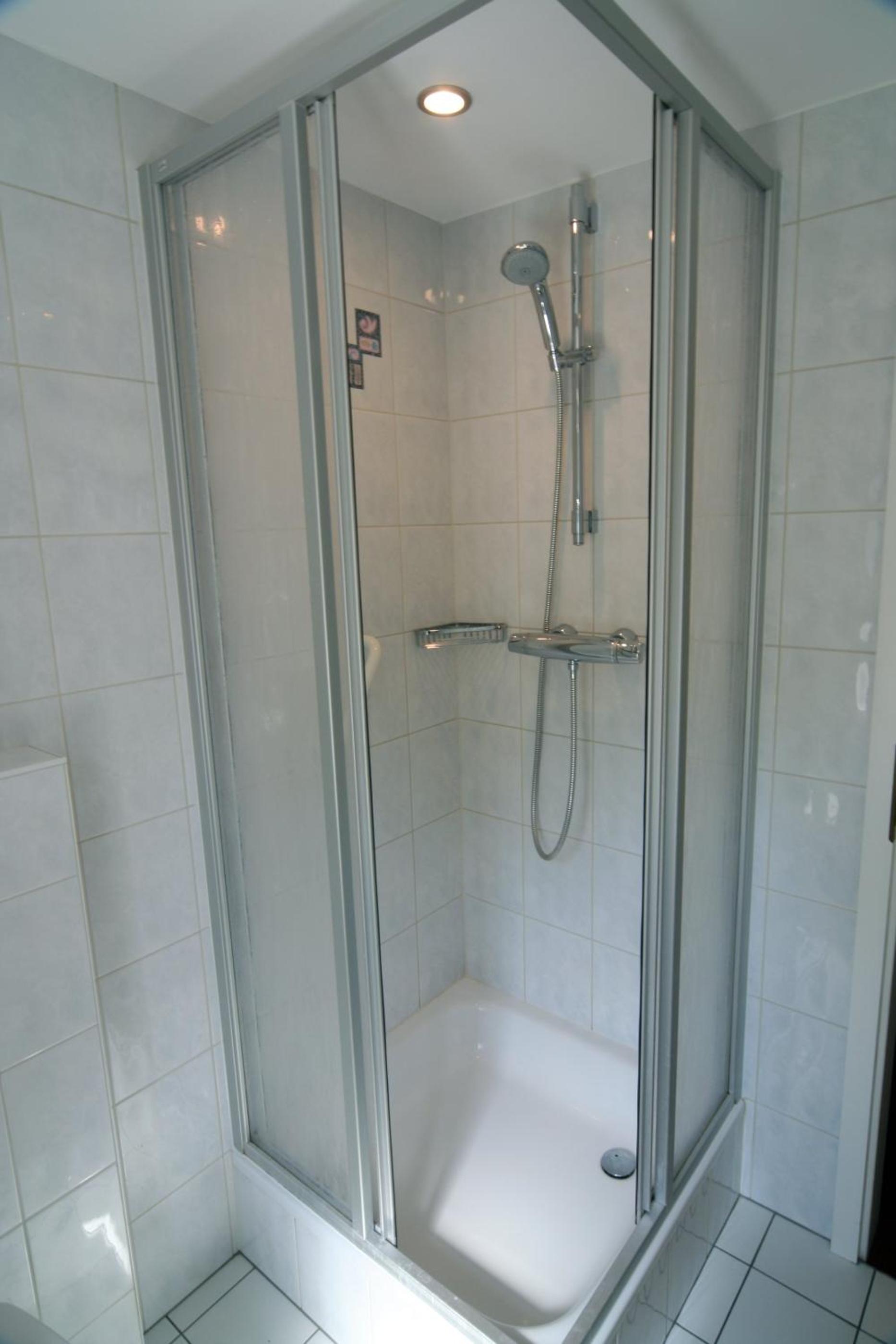 Triple Room - Photo 6