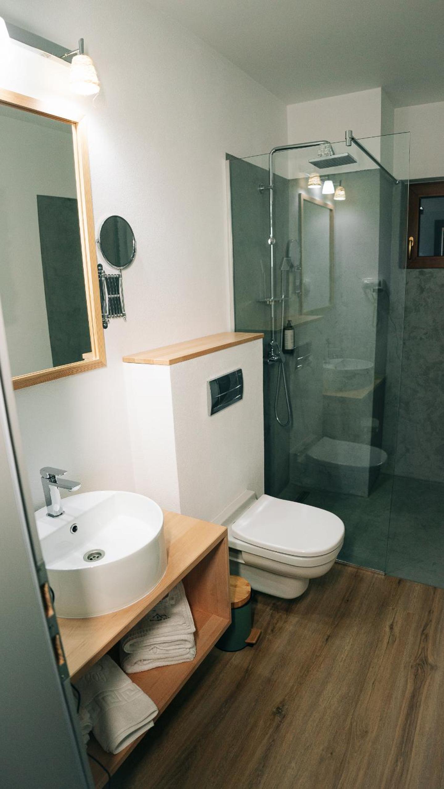 Double Room with Balcony photo 3
