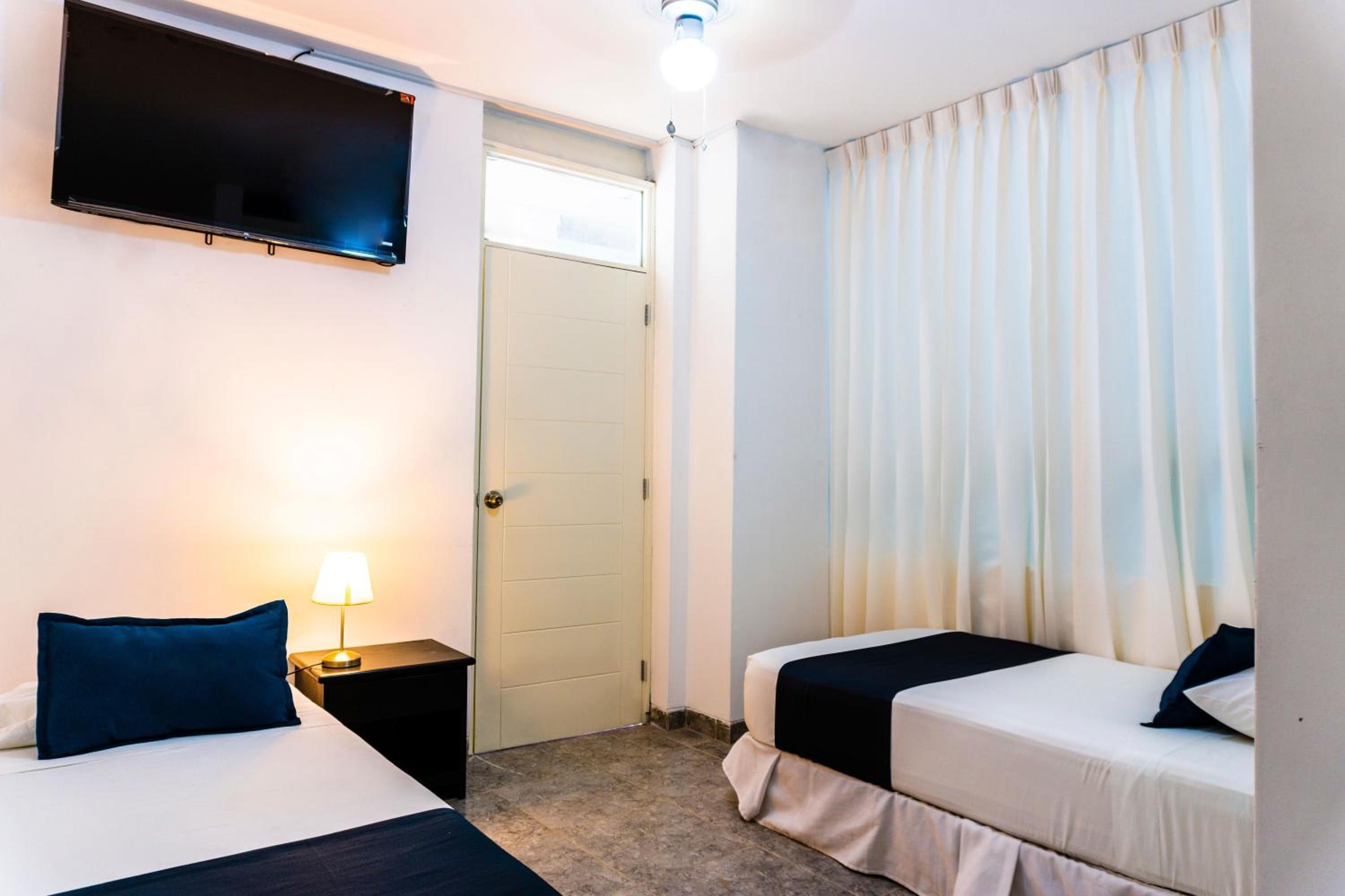 Standard Twin Room photo 1