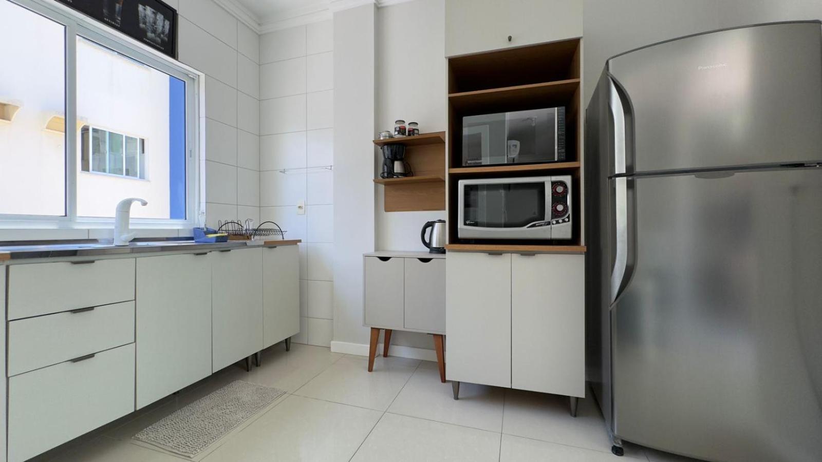 Three-Bedroom Apartment photo 2