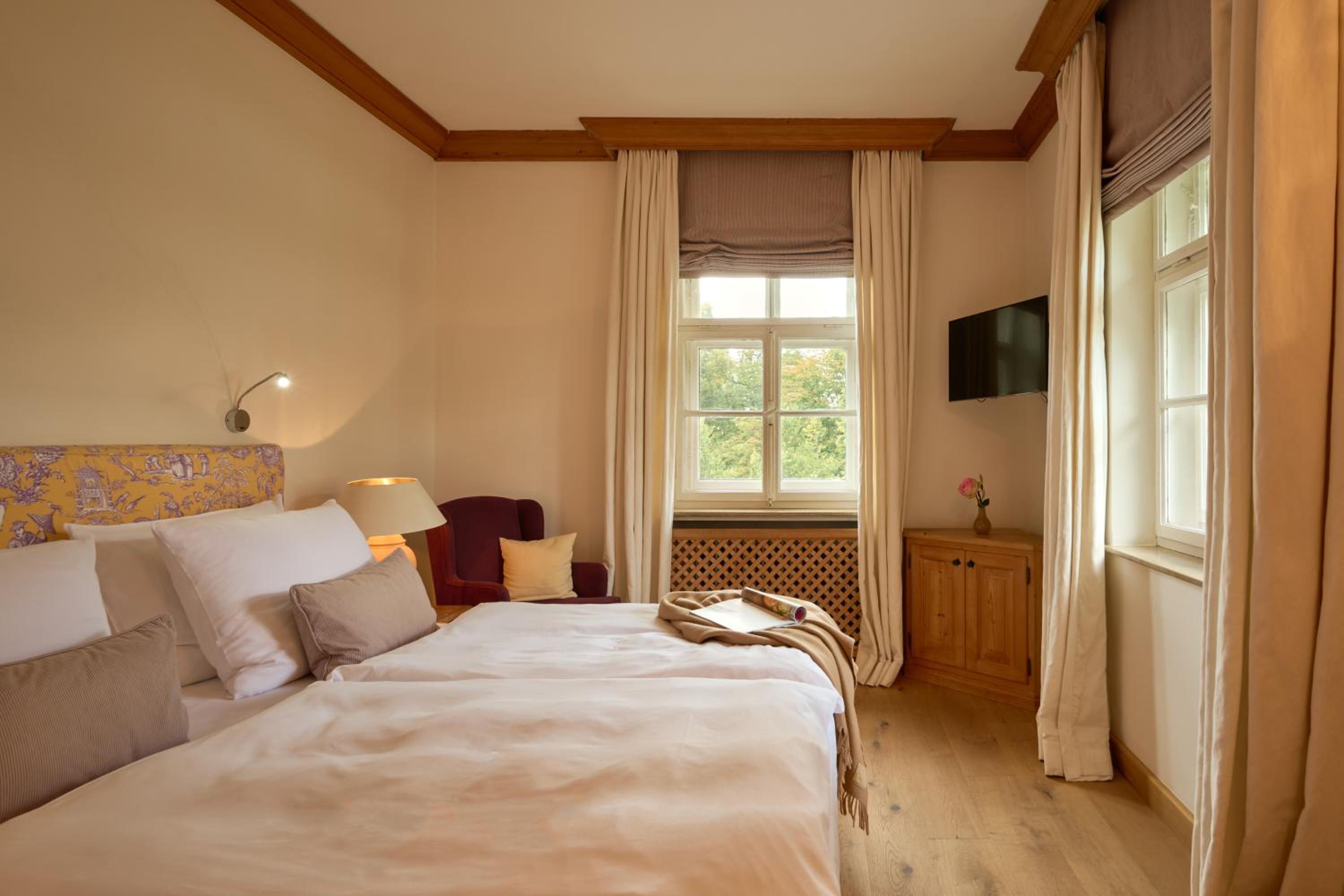 Business Double Room - Photo 2