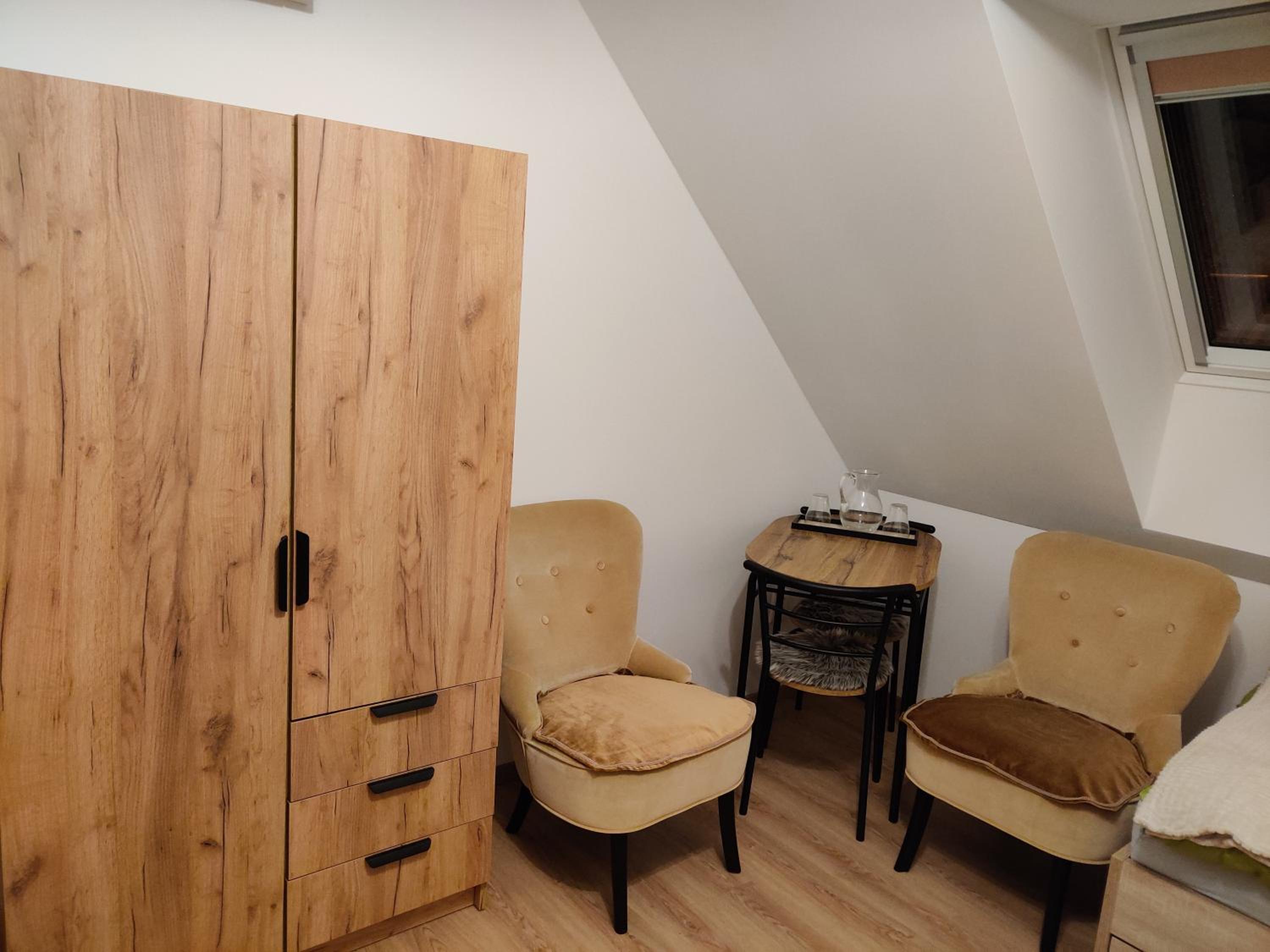 Standard Twin Room photo 2