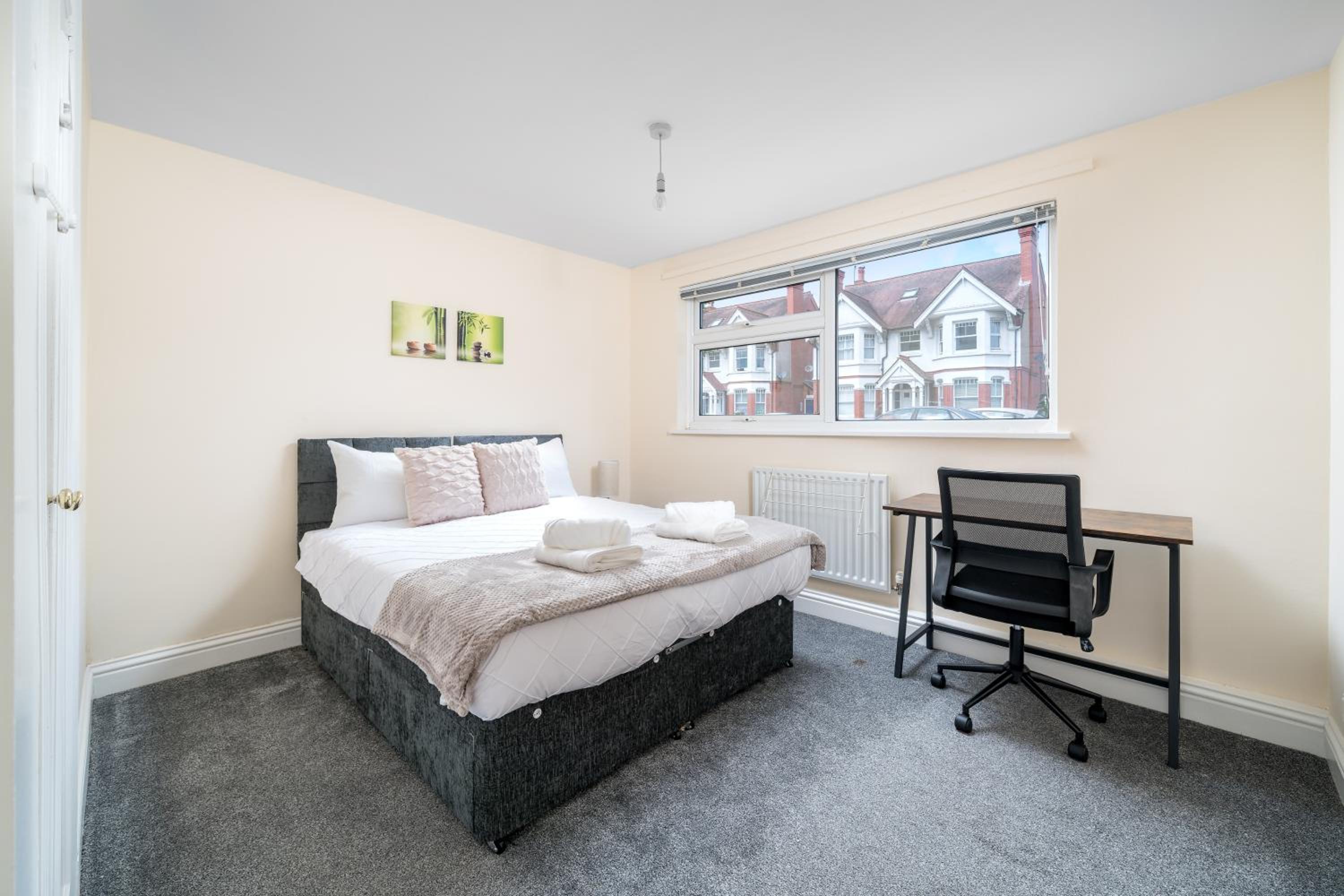Apartment photo 1